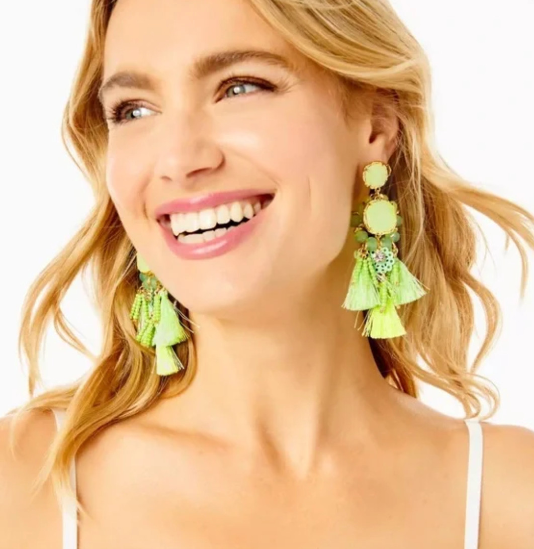 NWT LILLY PULITZER WATERSIDE EARRINGS *PISTACHIO GREEN* STATEMENT EARRINGS