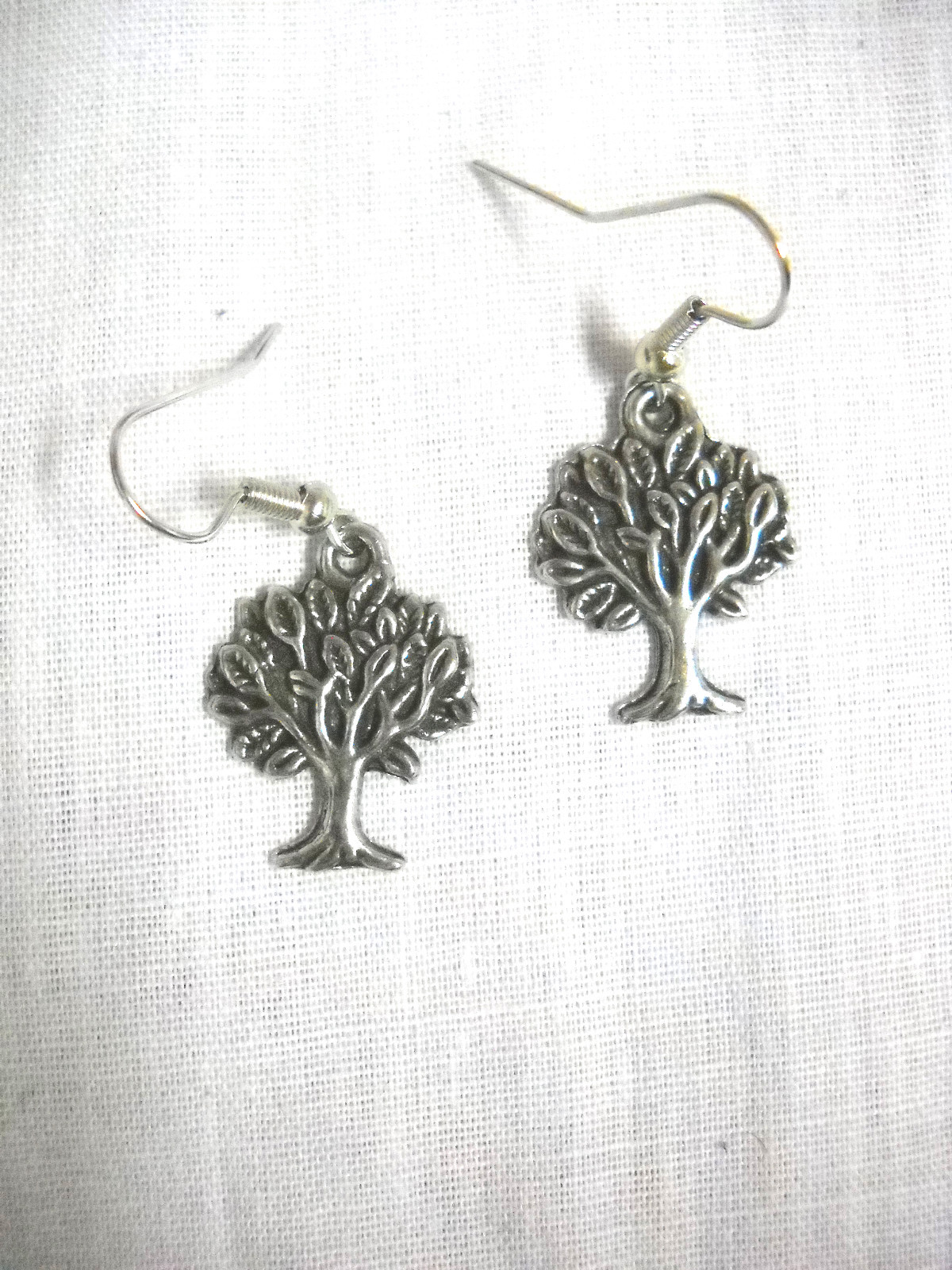 TREE OF LIFE NATURE RUSTIC OUTDOOR WOODLAND DANGLING CHARM EARRINGS