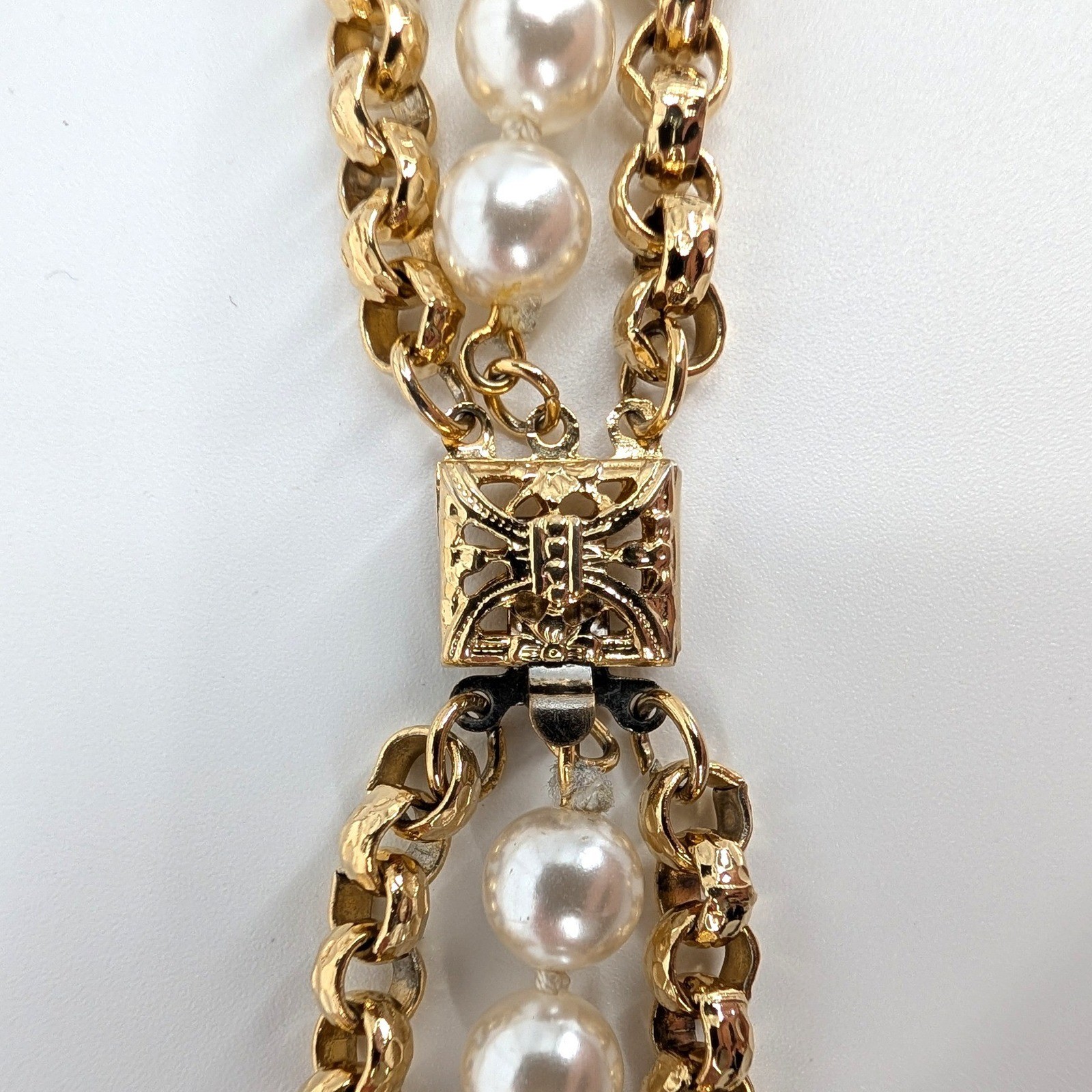 Triple Strand Faux Pearl Gold Tone Rolo Chain Necklace Filigree Clasp 23″
