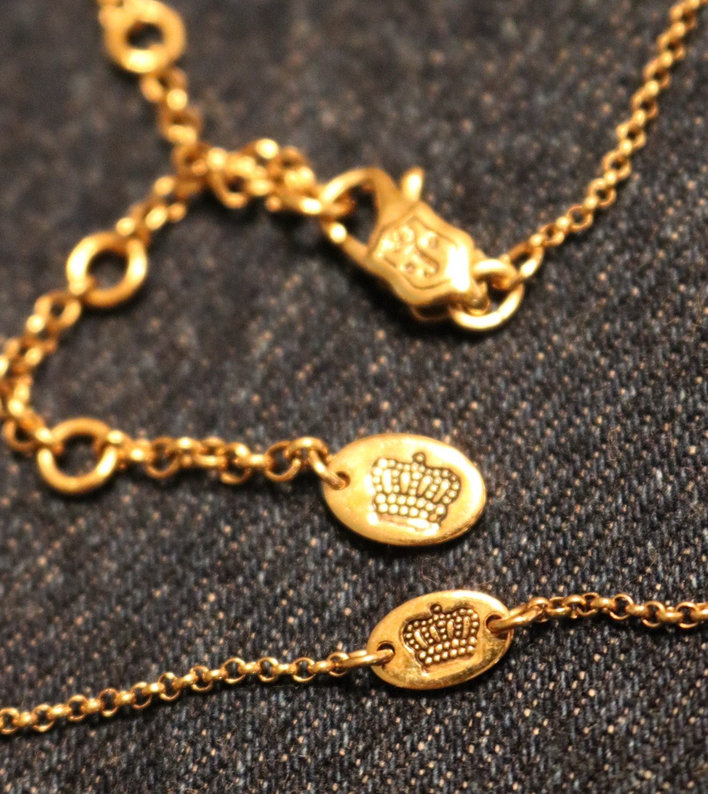 Vintage Juicy Couture Gold Tone Crystal Bow Heart Locket Necklace Y2K 2000’s