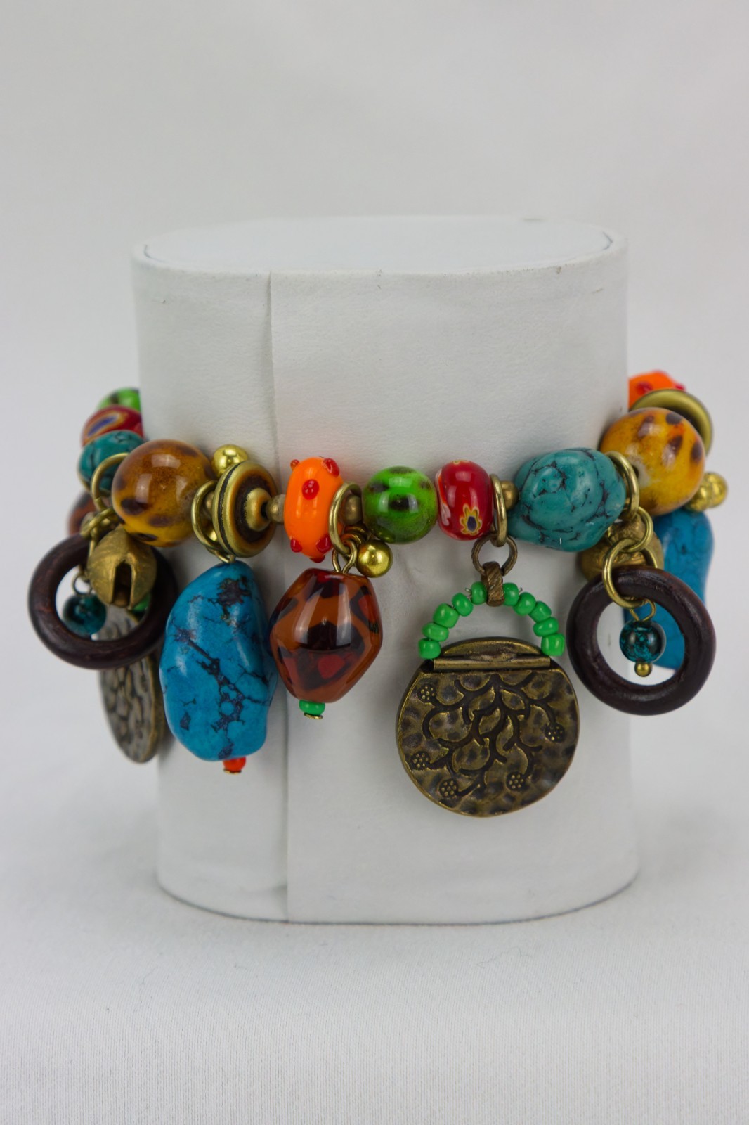 Treska Stone, Glass, Resin and Metal Stretch Bracelet, 71gr