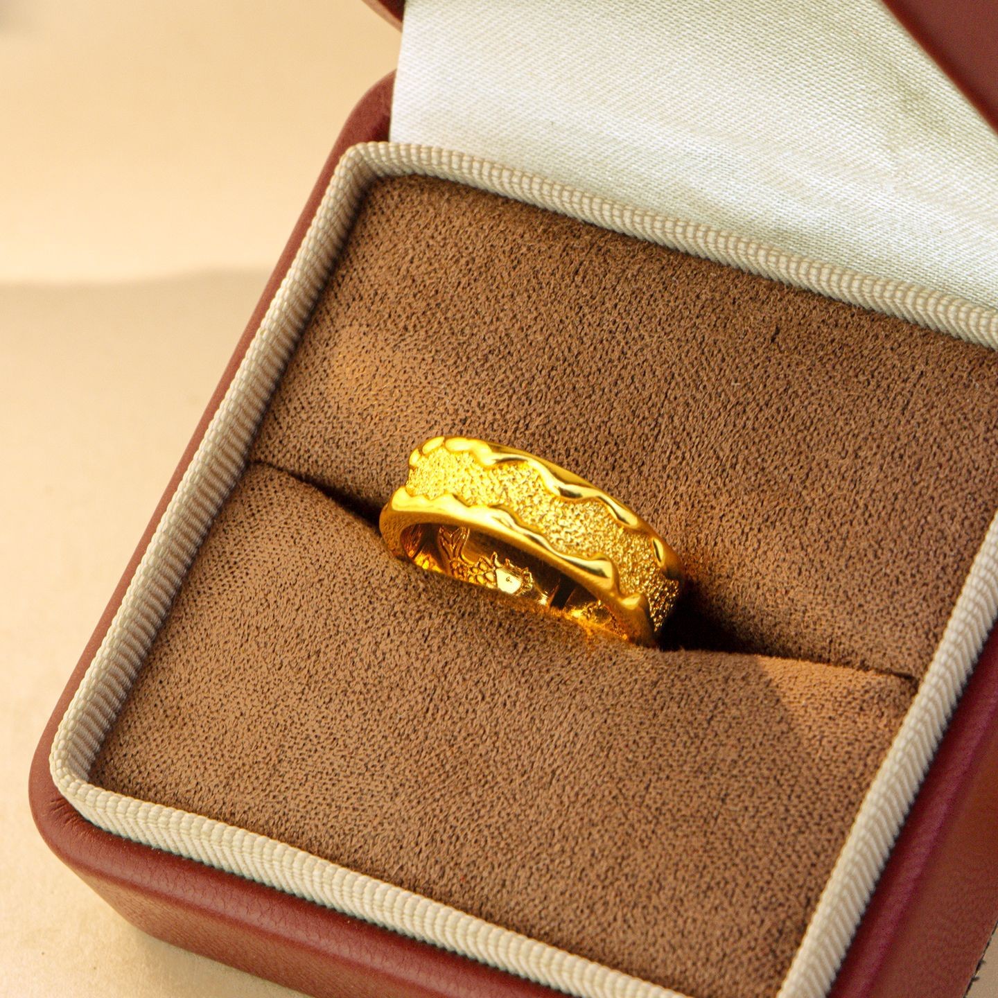 22K 23K 24K Thai Baht Yellow Gold ring with simple opening adjustment