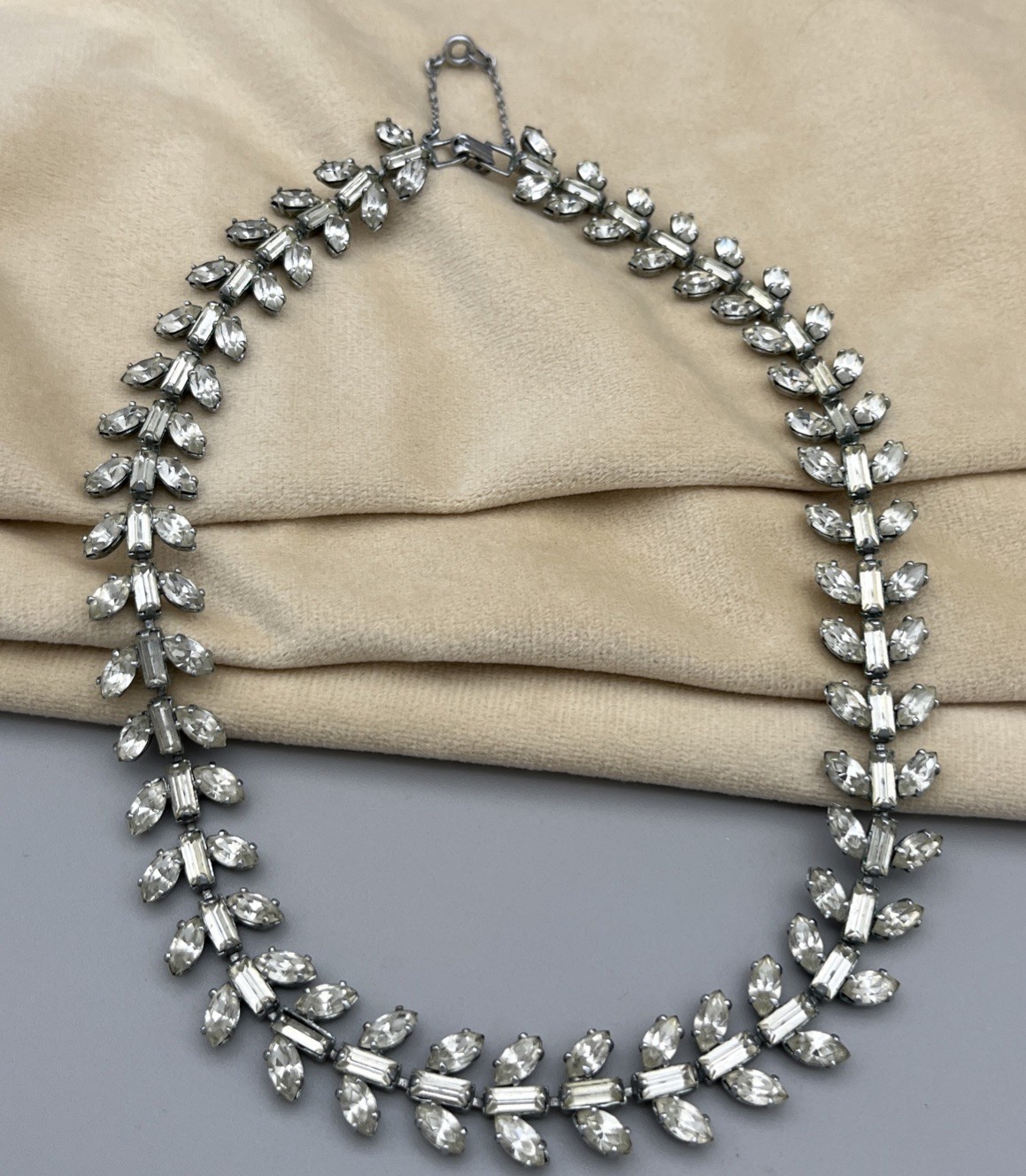 Vintage Rhinestone Necklace Silver Tone Navette Baguette Mid Century 40cm
