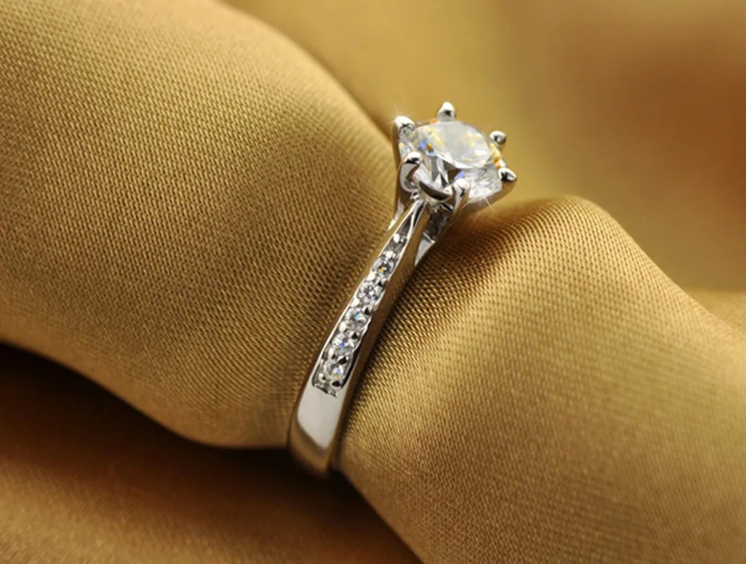 925 Sterling Silver Ring Women 6 Claw Solitaire CZ Engagement Wedding Band