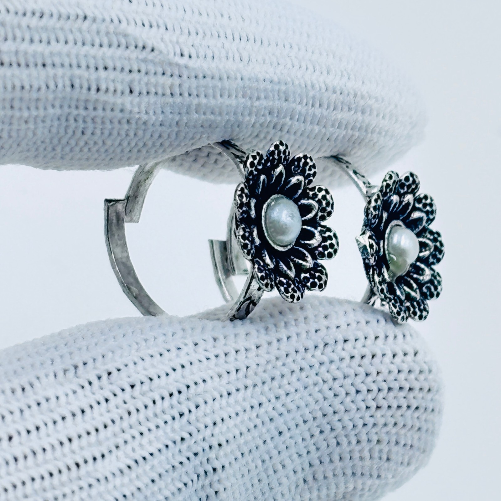 Silver Tone Floral Toe Rings Artificial Faux Pearl Adjustable Boho Vintage