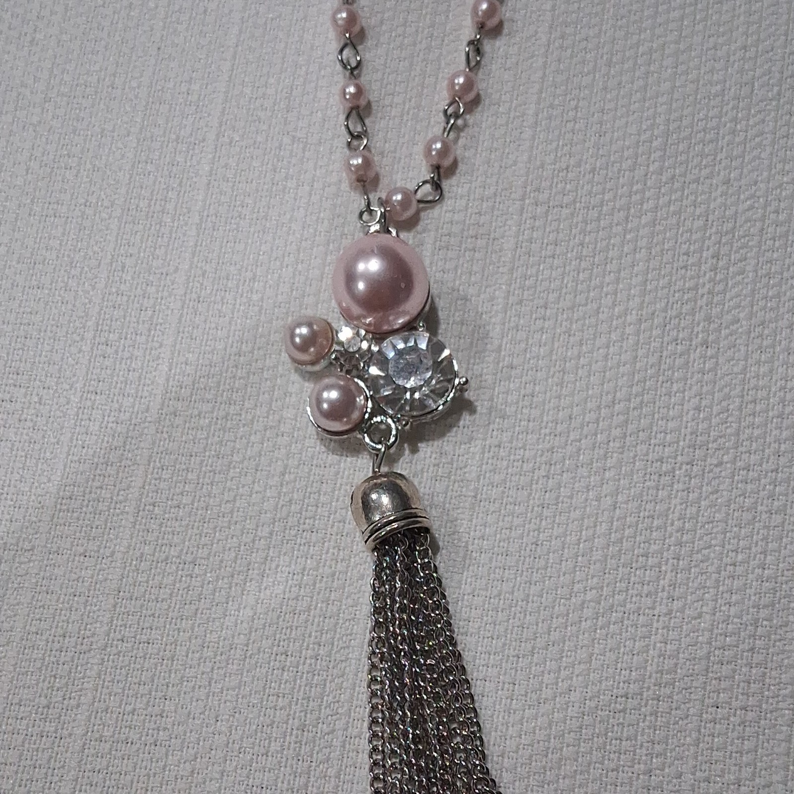 Silver Tone Pink Simulated Pearl Rhinestone Tassel Pendant Cable Necklace