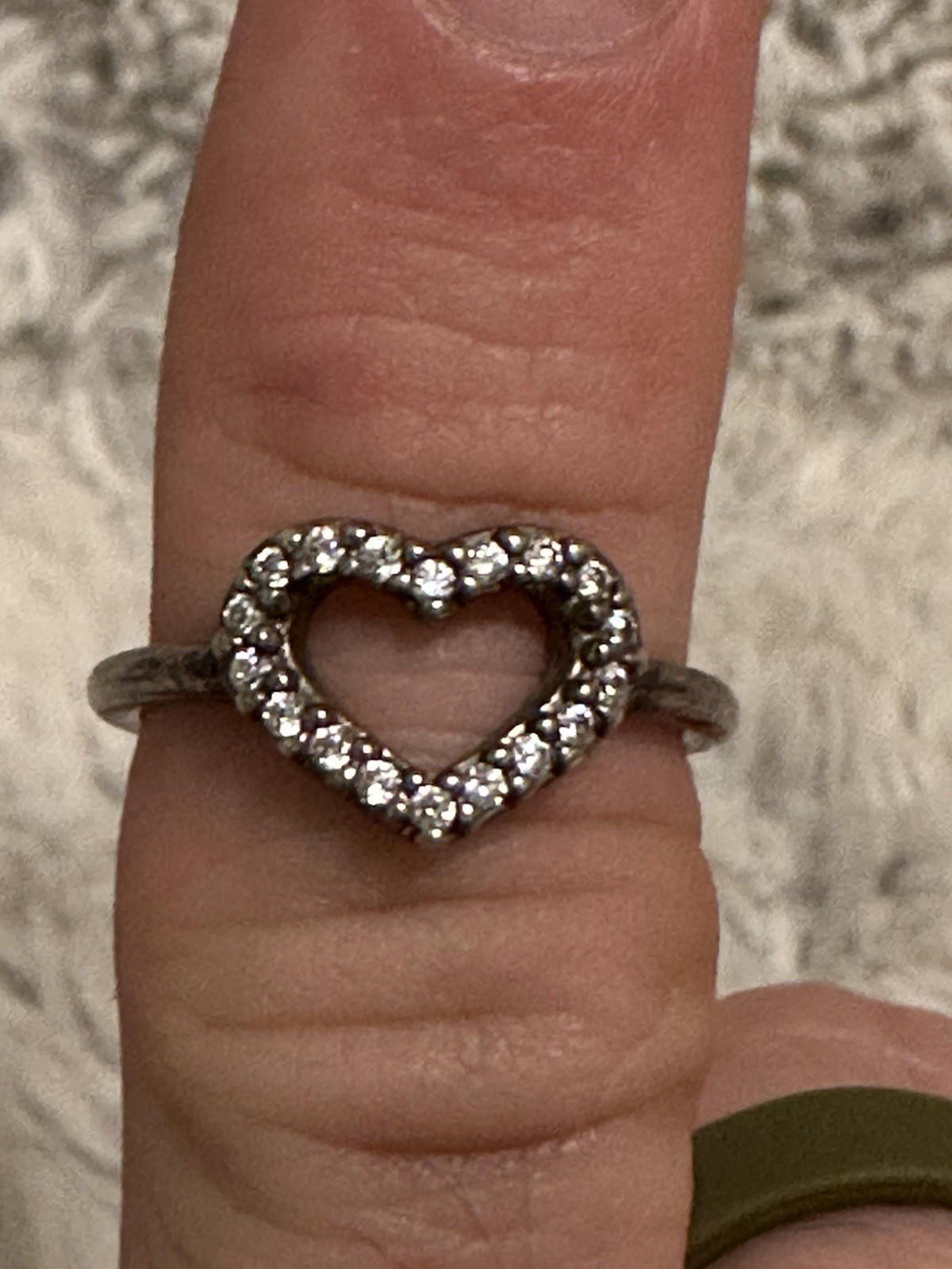OPEN HEART 925 Sterling Silver Ring Band size 5 Valentine Stones Unknown