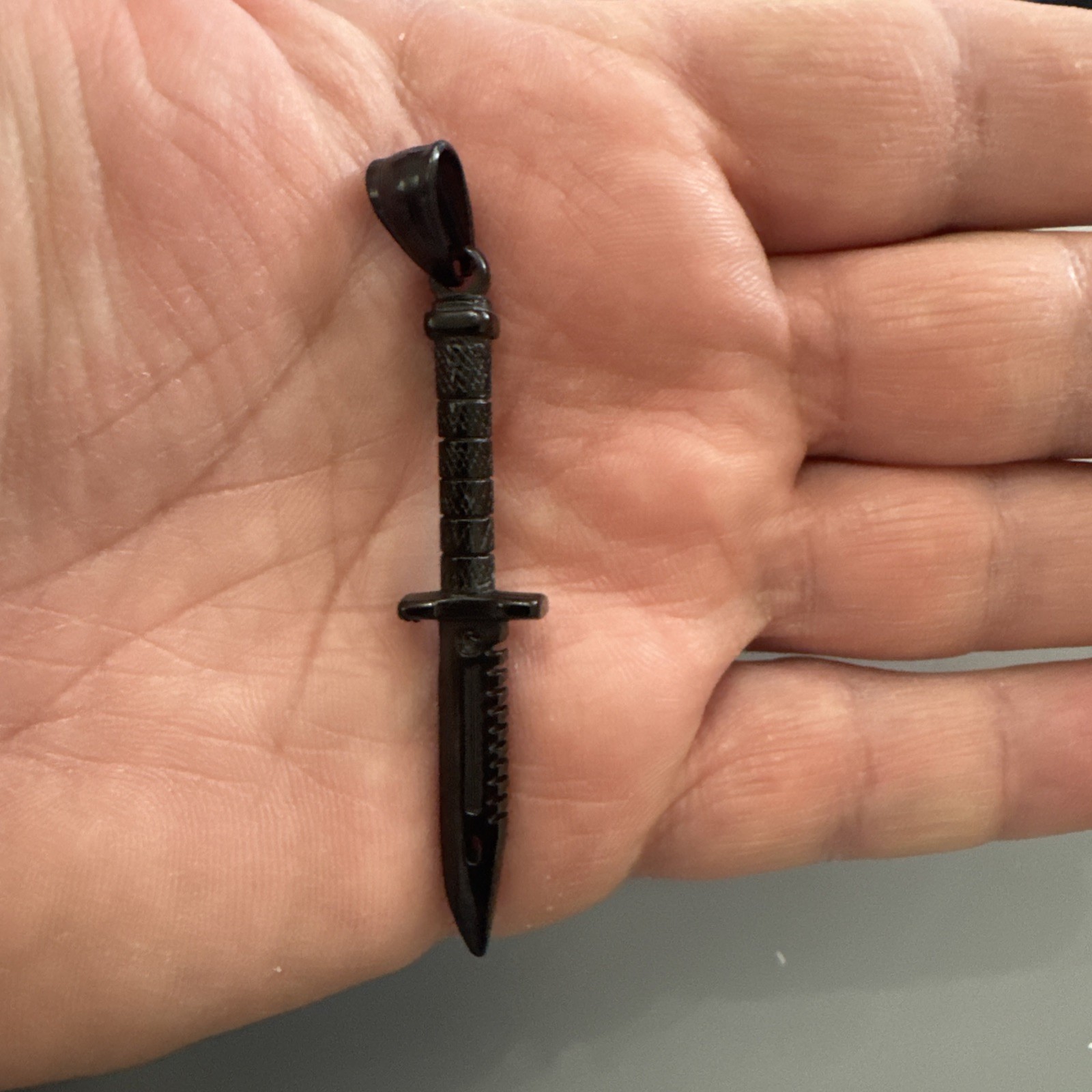 Stainless Steel Black Plated Dagger Knife Military Pendant 24 Inch Box Chain