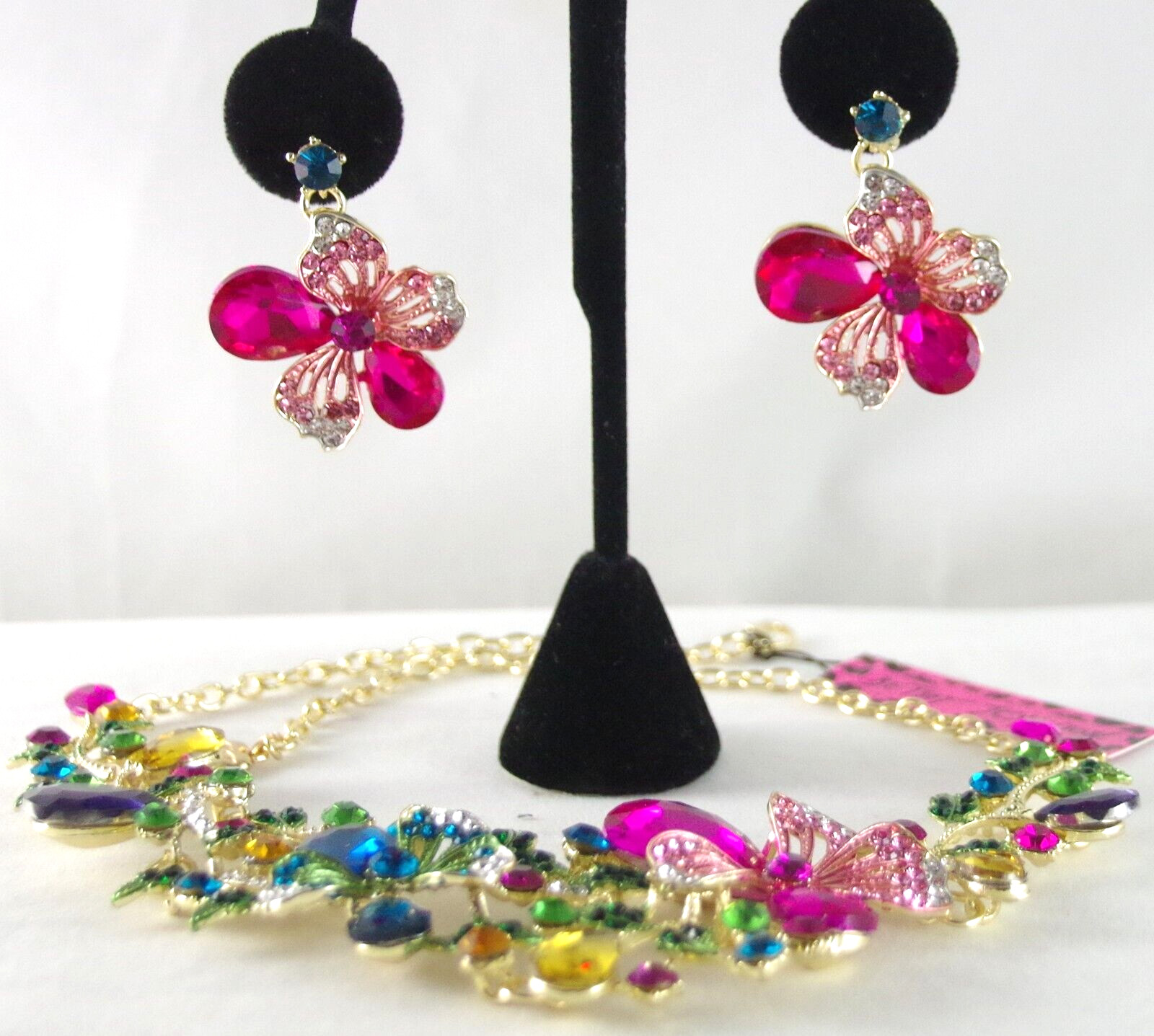 BETSEY JOHNSON MULTICOLOR CRYSTAL FLORAL NECKLACE FLOWER DROP DANGLE EARINGS SET