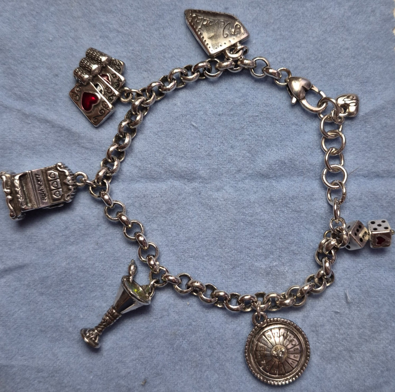 7396 Brighton Nevada Las Vegas Charm Bracelet Casino Cards Dice Retired 7.5″Used