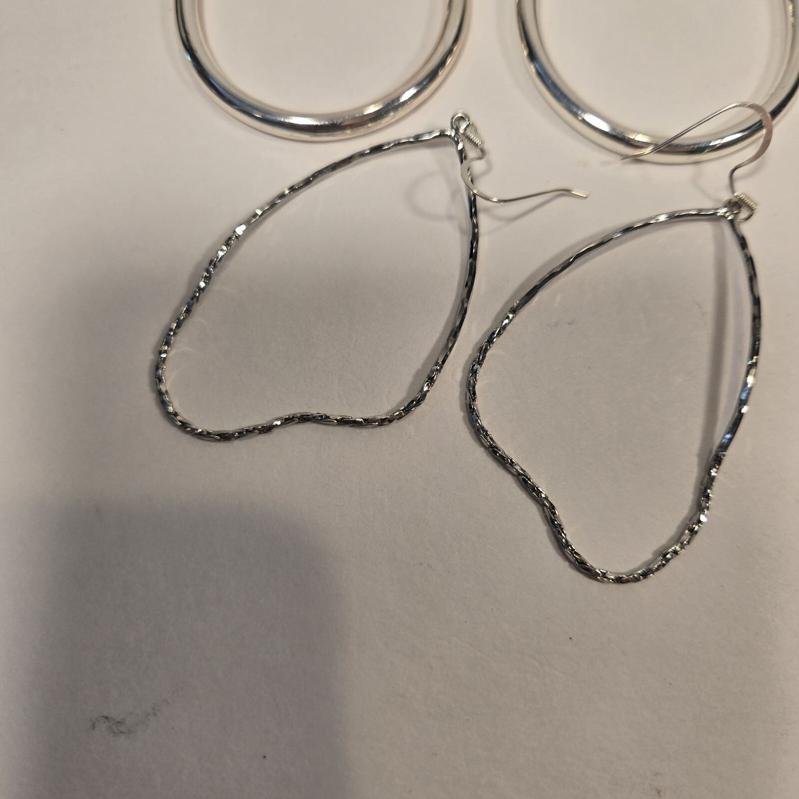 Lot Of 8 Pair Hoop Earrings Pierced Different Metal Tones Varying Diameters
