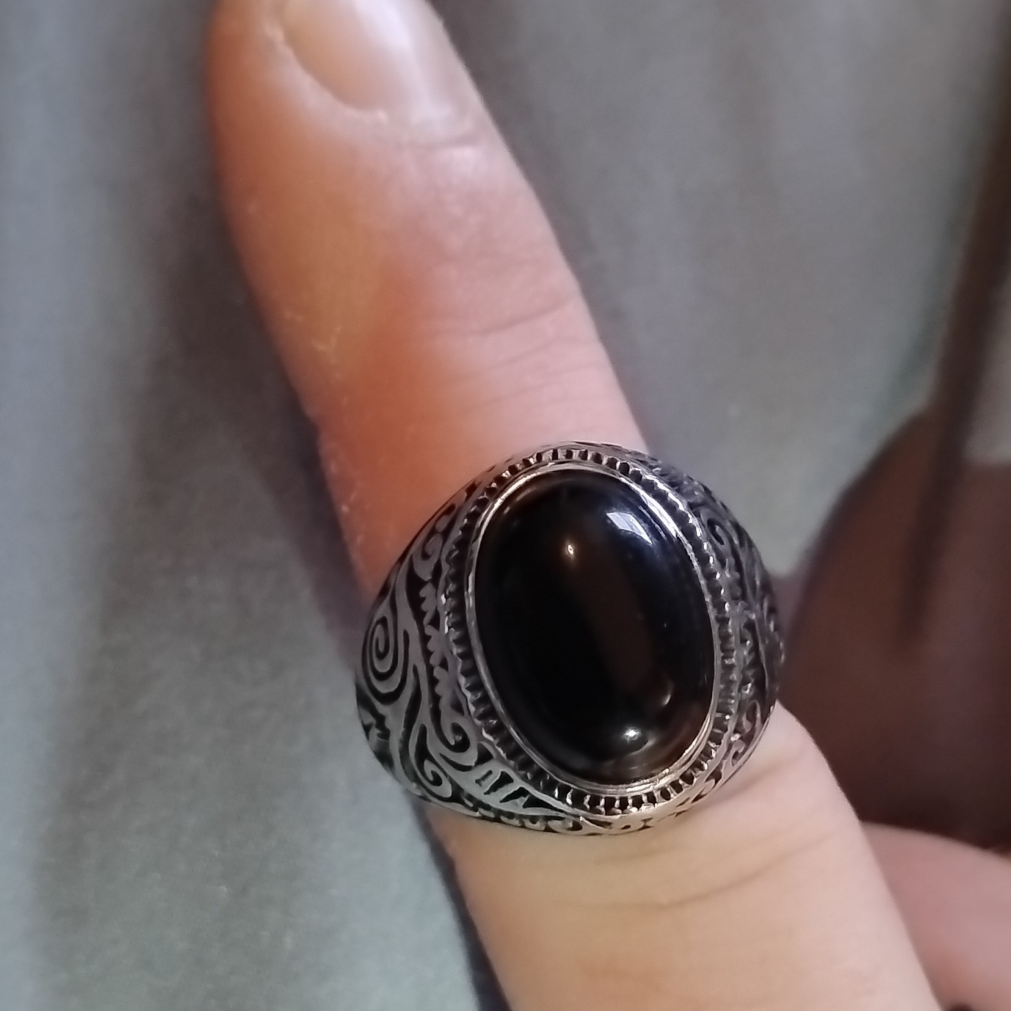 Outlaws Amsterdam Stainless Steel Signet Men Ring Oval Black Onyx Bezel Size 11