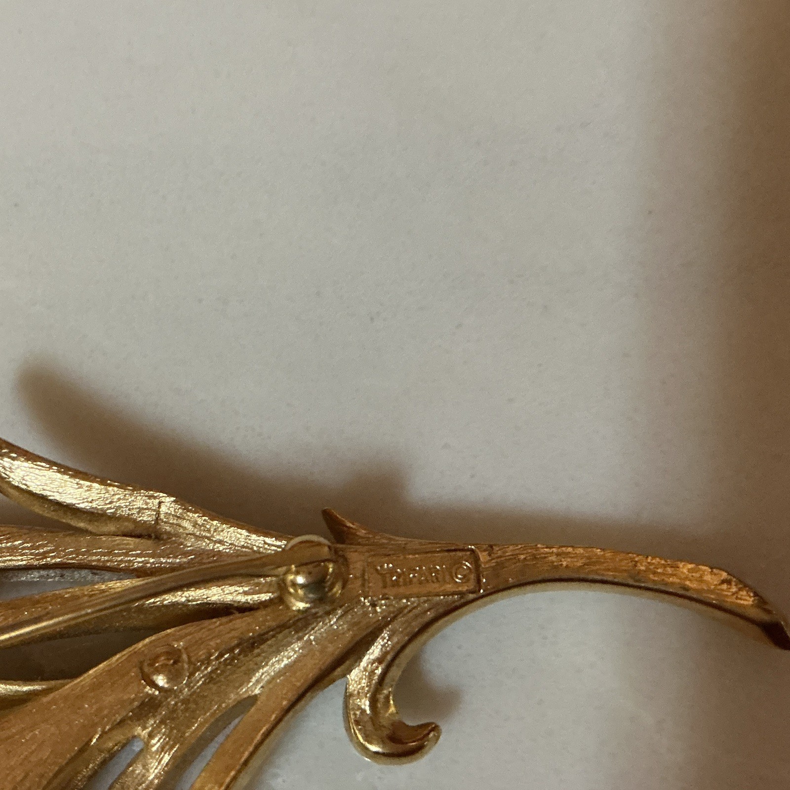 VTG TRIFARI 1950 Gold Tone Leaf Spray Brooch Pin 2” Metal Nature Flowers