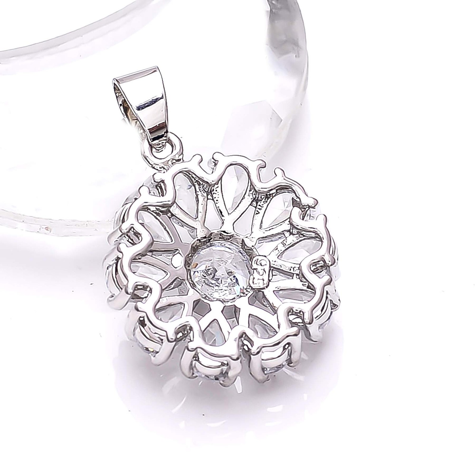 White Topaz Gemstone 925 Sterling Silver Flower Pendant 0.90″ P7895