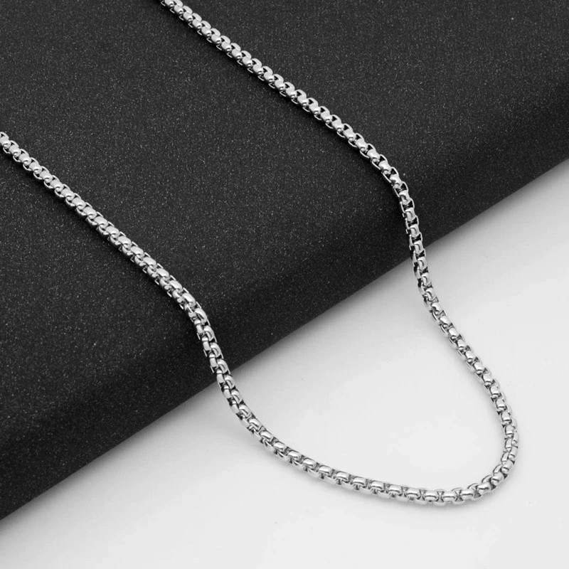 2mm Silver Plated Titanium Steel Box Necklace Versatile Accessories for Men 45mm
