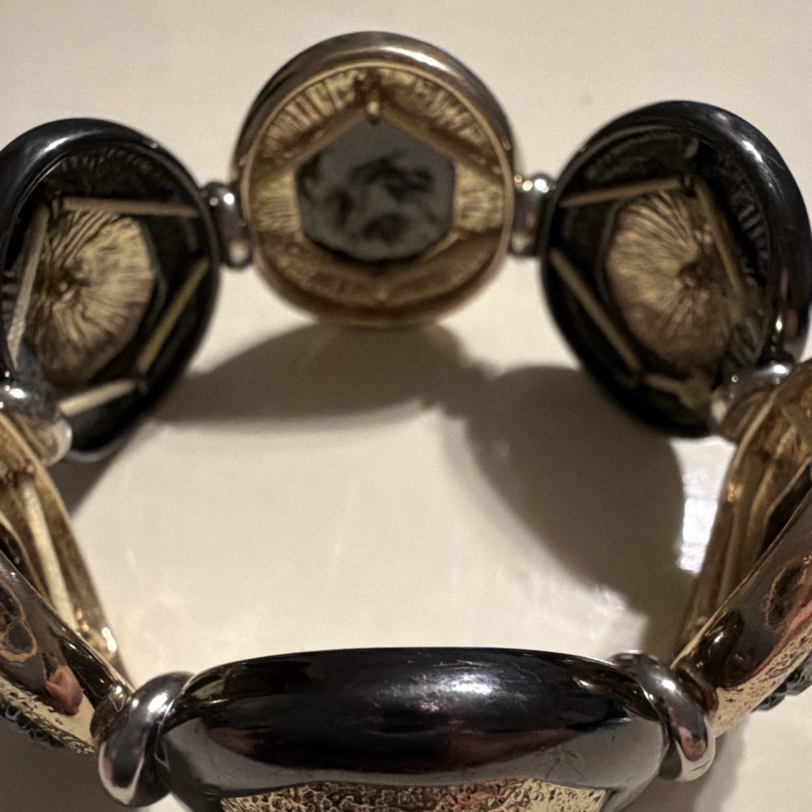 Black Gold Tone Stretch Beaded Bracelet Round White Crystal Rhinestone Discs