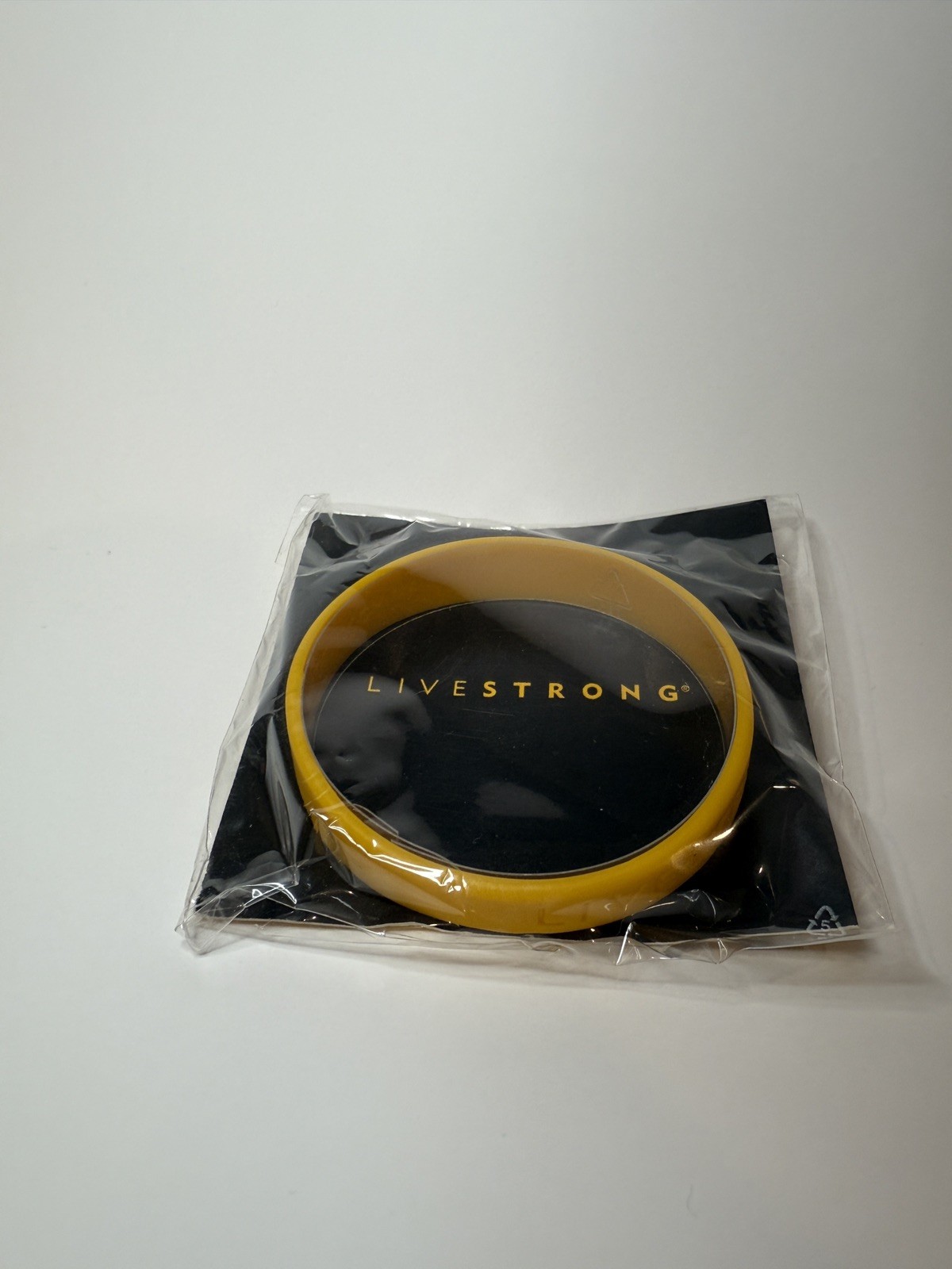 🔥 Nike LiveSTRONG Authentic Wristband Bracelet NEW (Size L/G-XL) 8″/202 mm 🔥