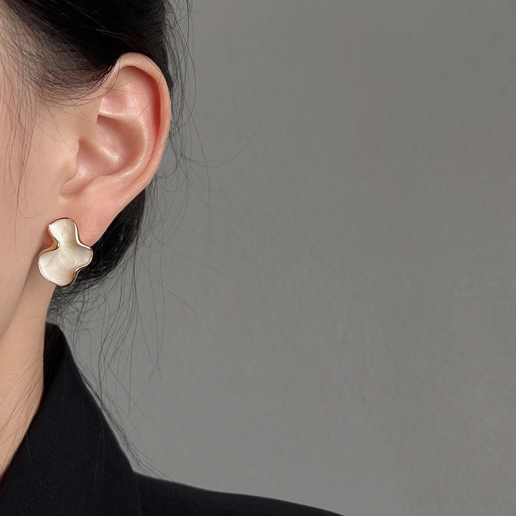 Artistic Abstract White Black Color Cloud Irregular Earring Women Temperament