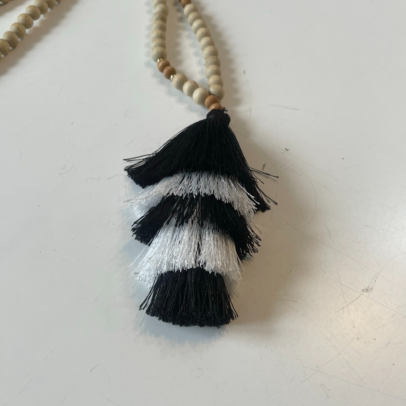 Chic Monochrome Tassel Necklace – Timeless Elegance!