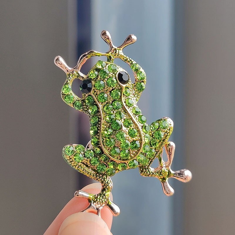 Fashion Lovely Crystal Rhinestone Frog Brooch Pin Women Sweater Badge Jewelry