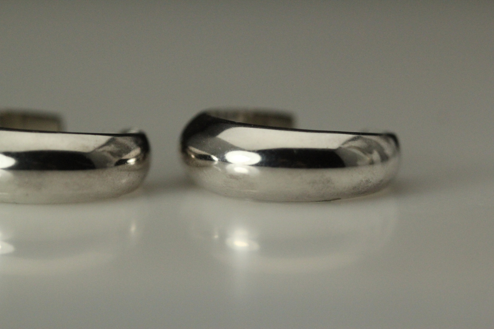 Hollow “C” Shaped Hoop Post 925 Sterling Silver Earrings 10.3 grams (EAR5708)