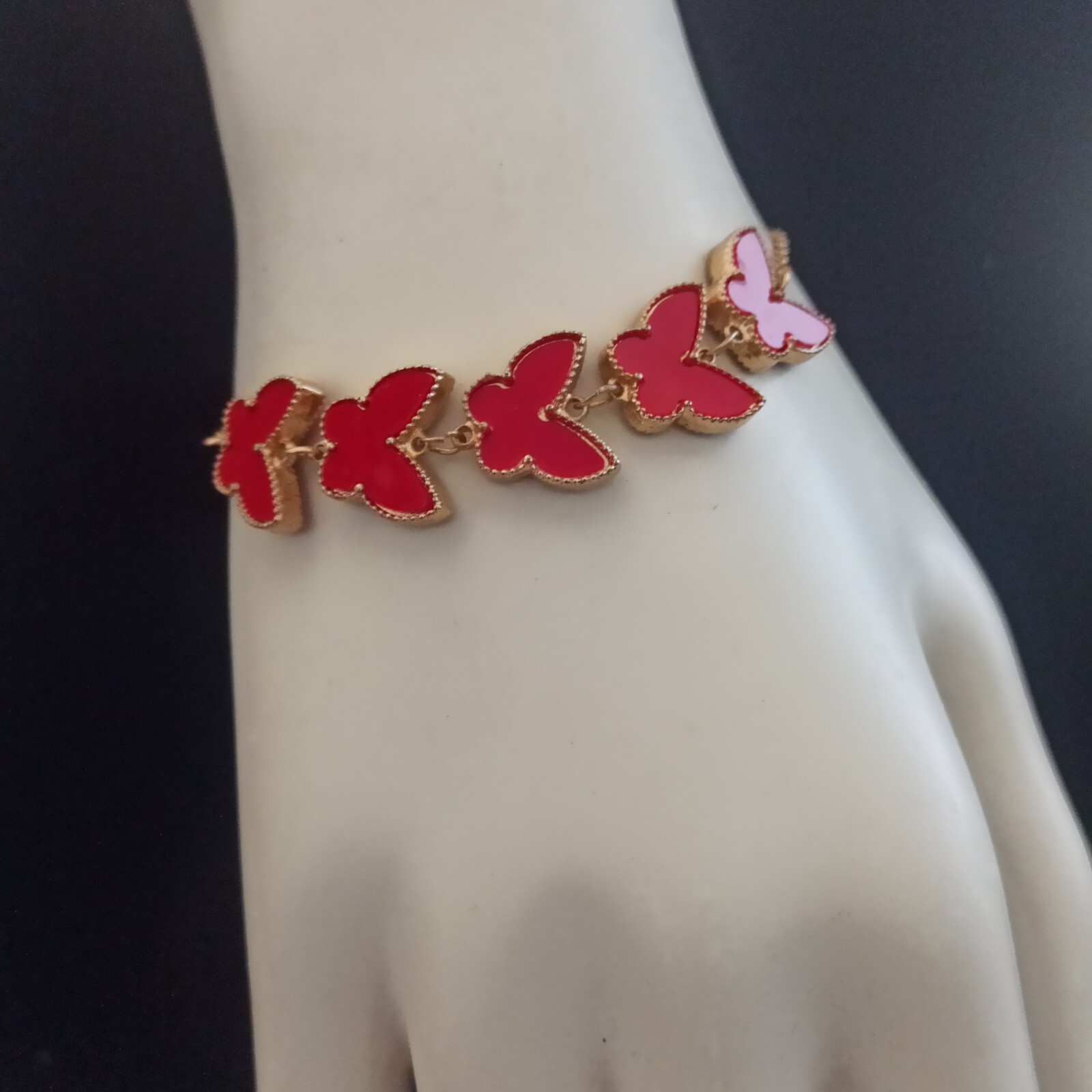 Butterfly Bracelet Red Gold Tone Fashion Signed MINISO Gift Charm Modern Trendy