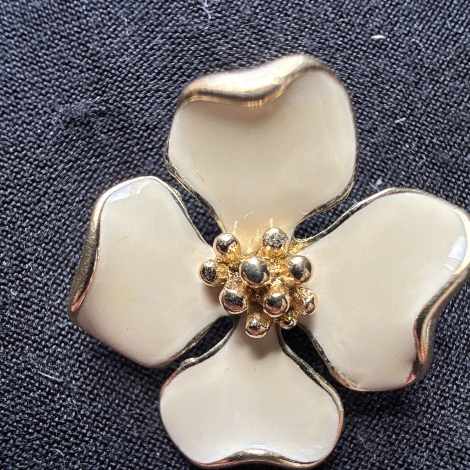 Vintage Trifari Signed Ivory Enamel Flower Gold Tone Stud Earrings