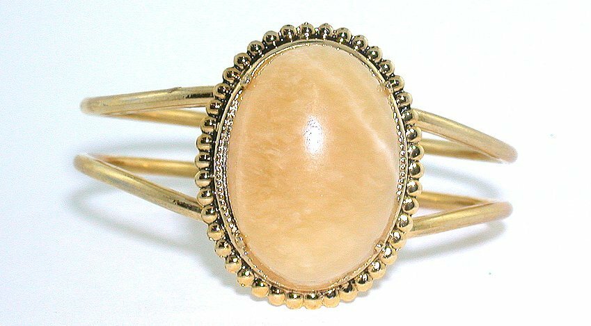 30×22 Golden Jade Cabochon Gem Spring Load 7 1/2 Inch Goldplated Cuff Bracelet