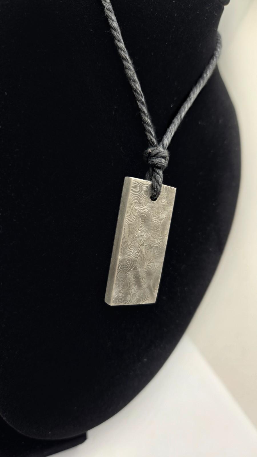 Damascus Steel Dog Tag Pendant Necklace – Hand Forged Pattern Welded – Neolithic