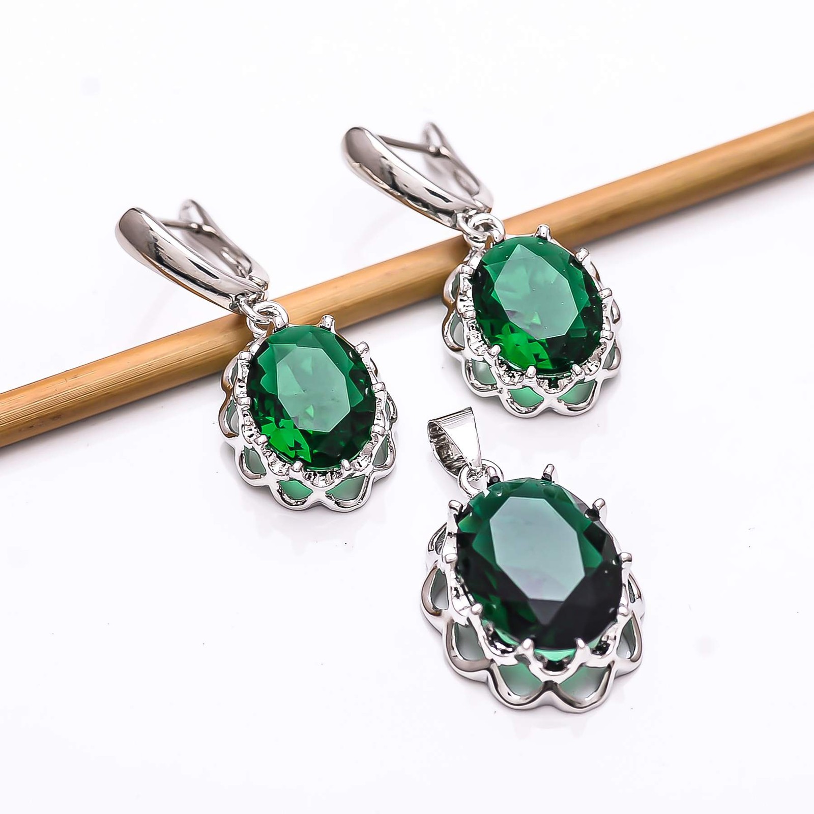 Emerald Simulated 925 Sterling Silver Pendant Earring Set PS8065, Christmas Gift
