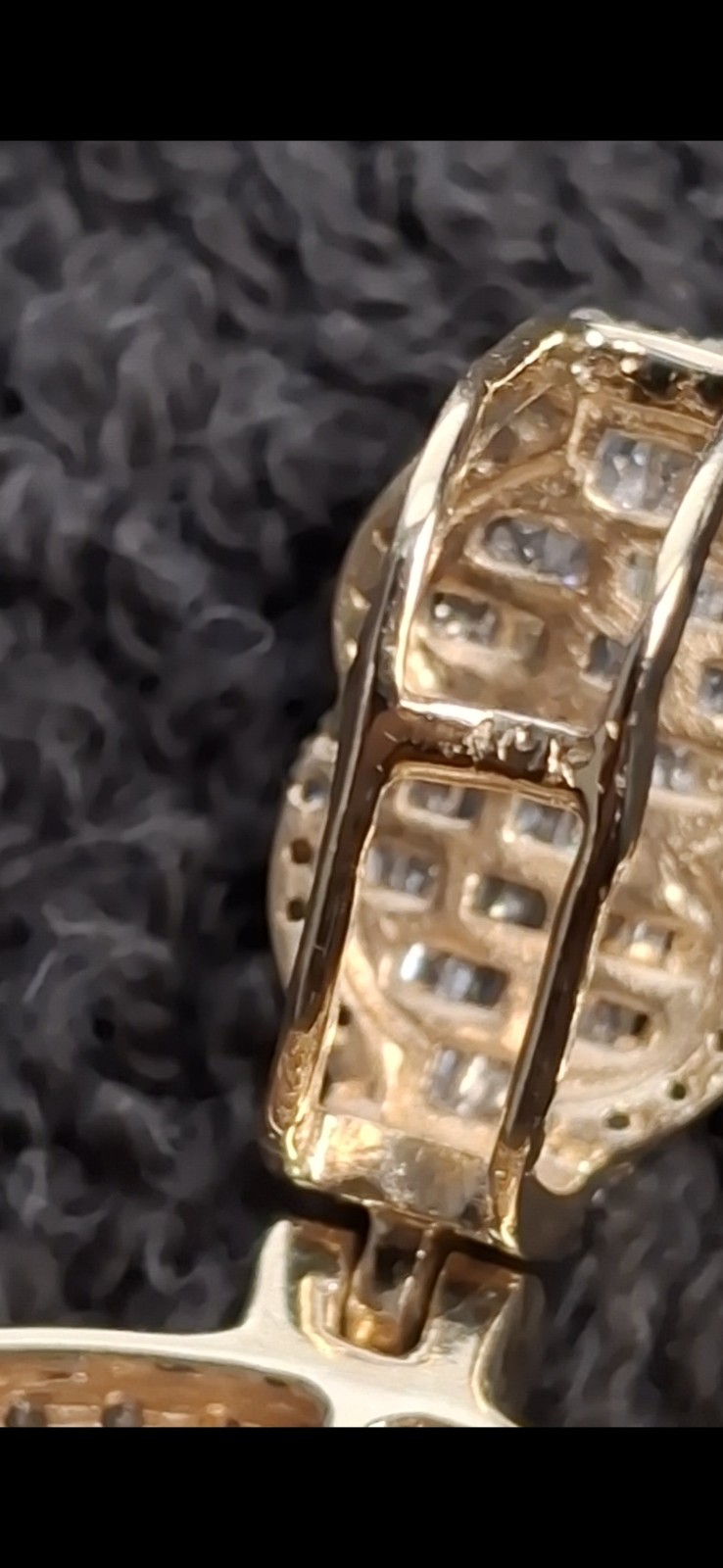 10k Gold Mens Baguette Diamond Money Bag Circle Pendant 5 Cttw