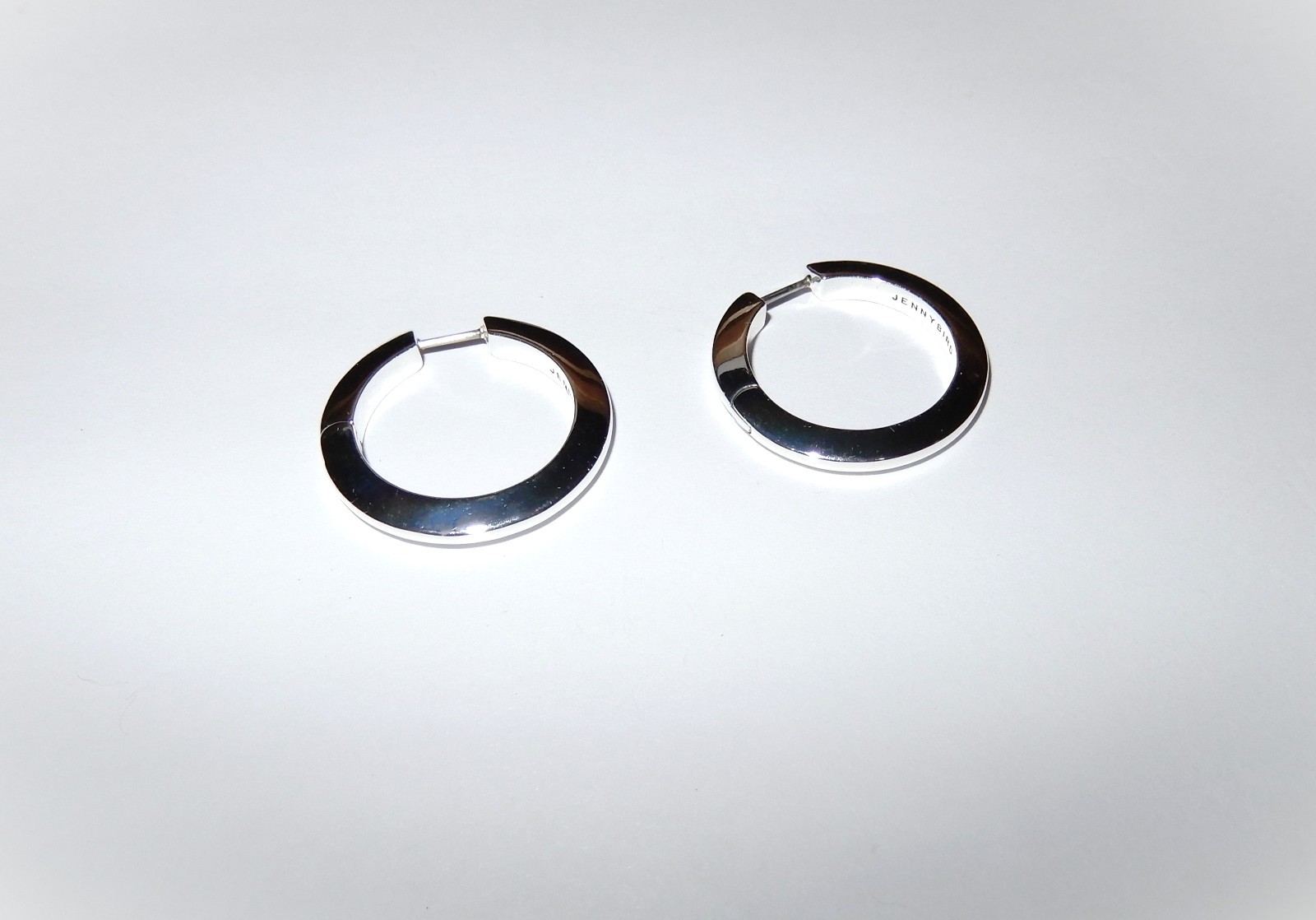 Jenny Bird Signed Silver Hoop Pierced Earrings EUC