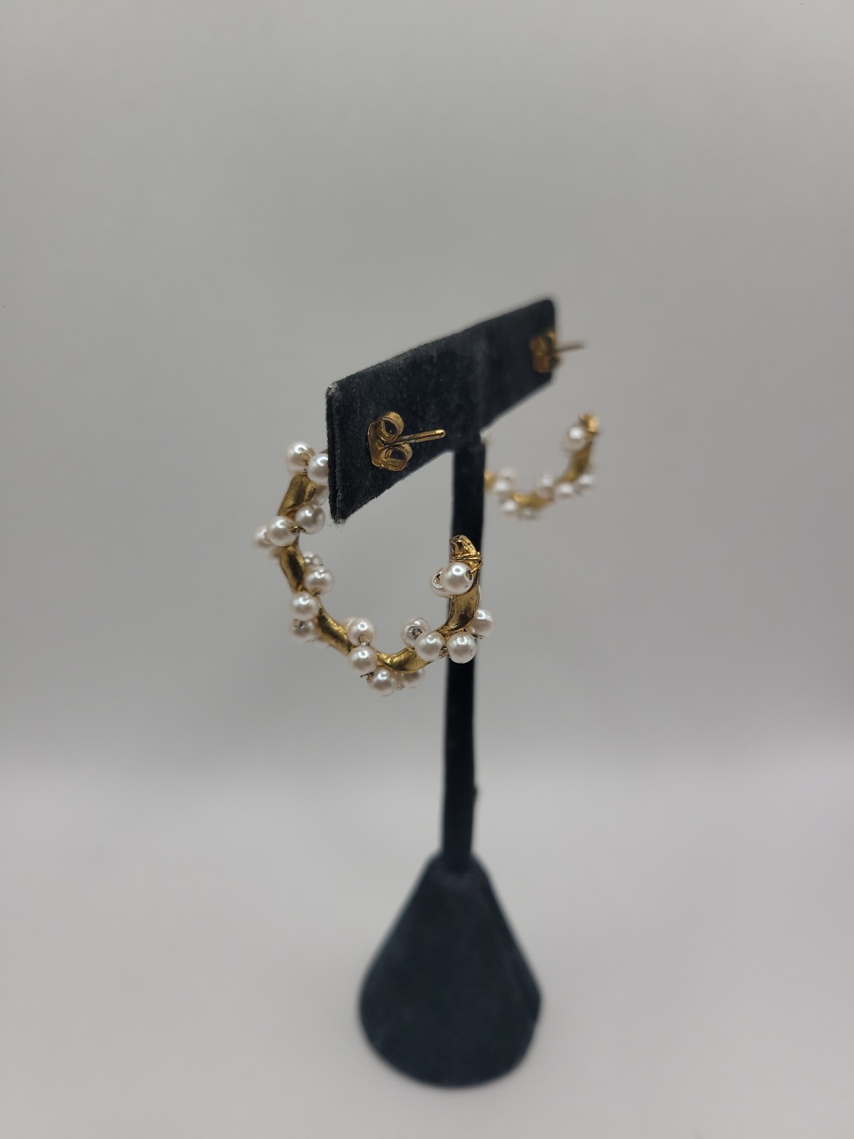 Gold Tone Faux Pearl Cluster Open Hoop Earrings Textured Statement Post Earrings