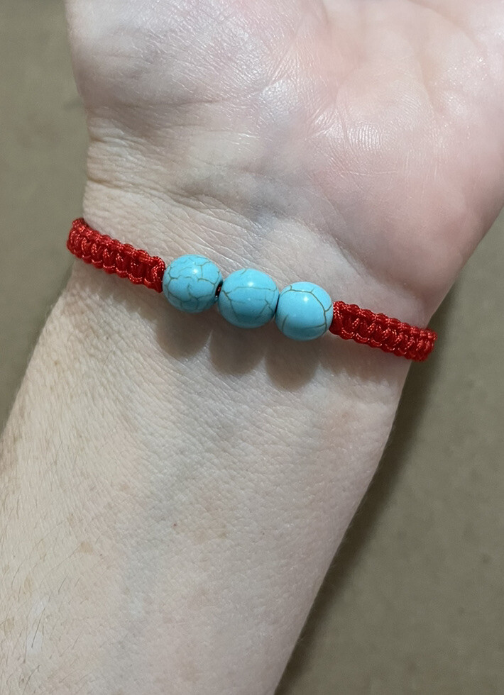 Pulsera Roja de proteccion con piedra Turquesa para maxima SUERTE general