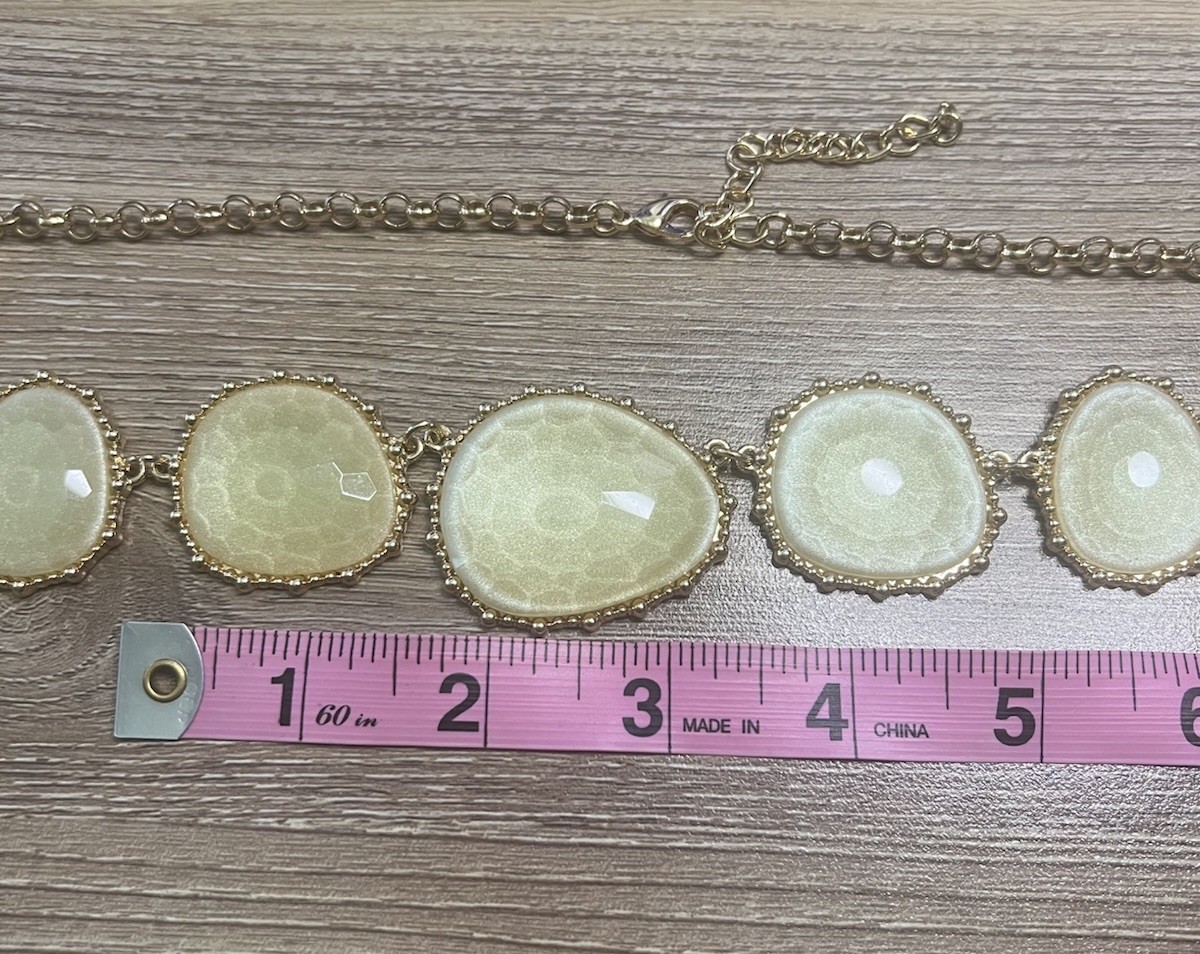 Yellow Acrylic Faceted Stone Statement Necklace – 20″ To 23″