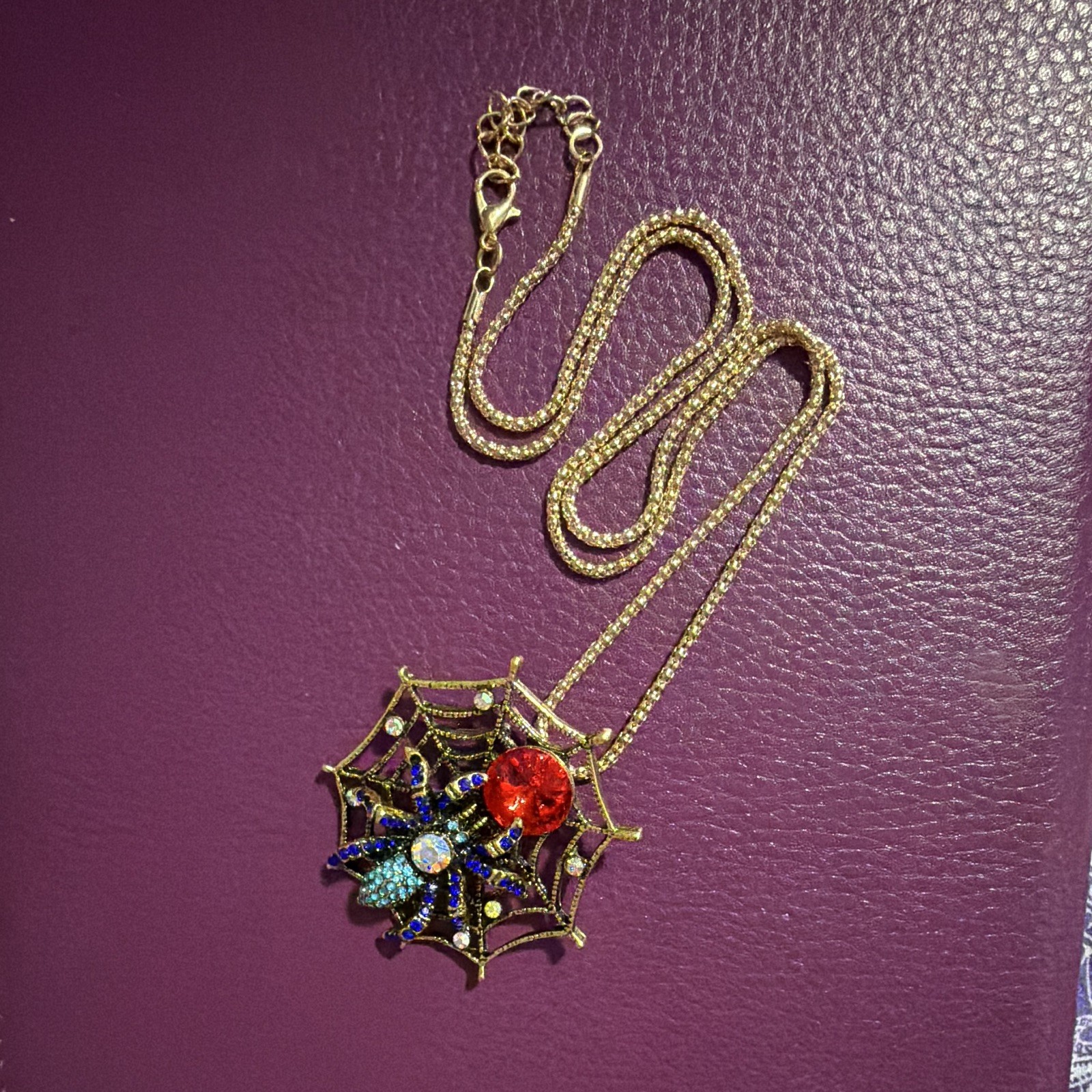 Gold Tone Spider Web Spider Pendant Necklace Red Blue Rhinestone Rope Chain