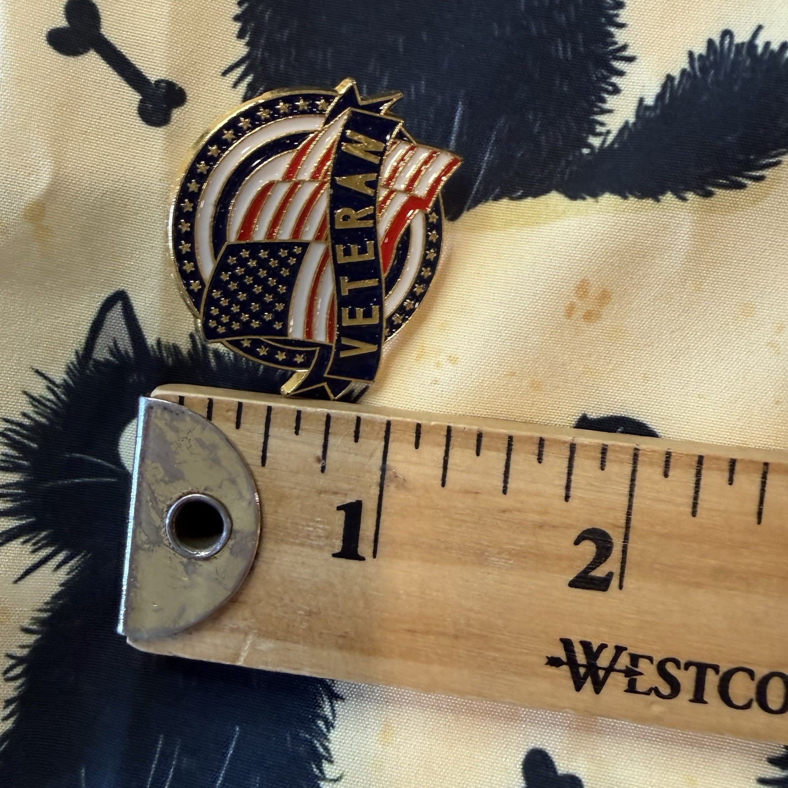 Enamel Pin Veteran America Military Lapel United States Armed Forces USA Flag