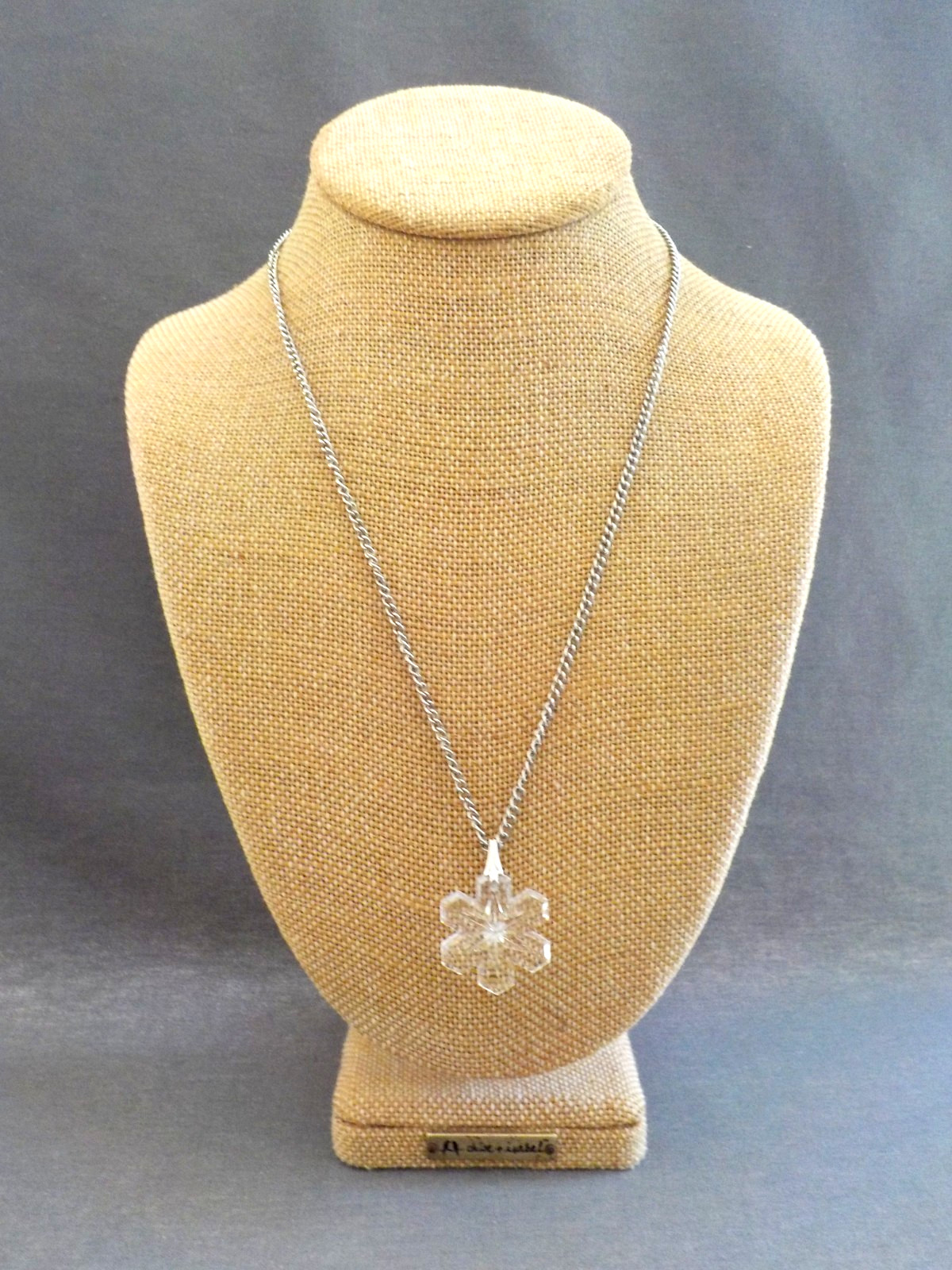 Snowflake Glass Necklace Silver Tone Metal Pendant Chain