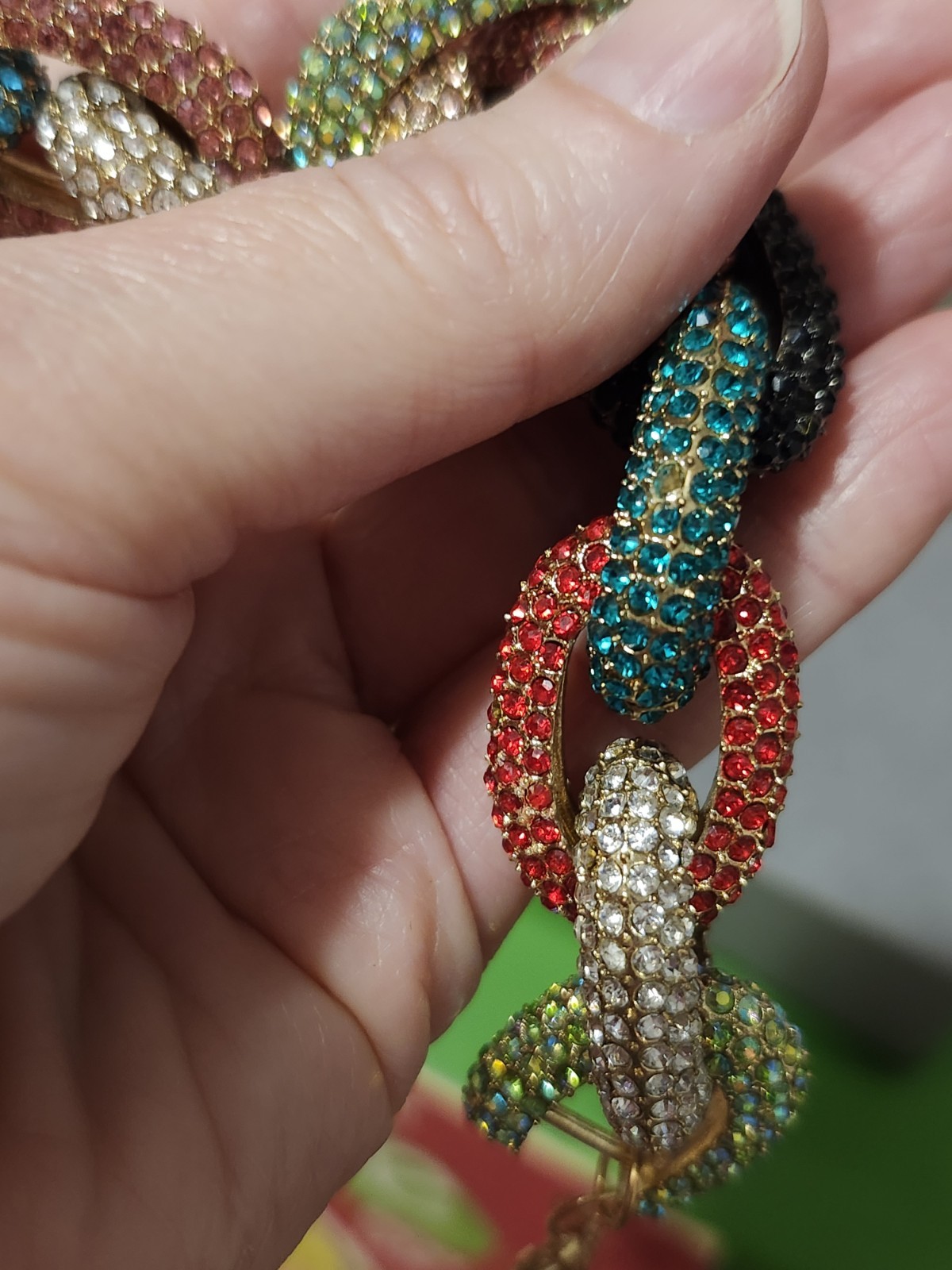 Fashion Statement Bracelet 8″-9″ Multicolor Pave Crystal Chunky Bold Chain Link