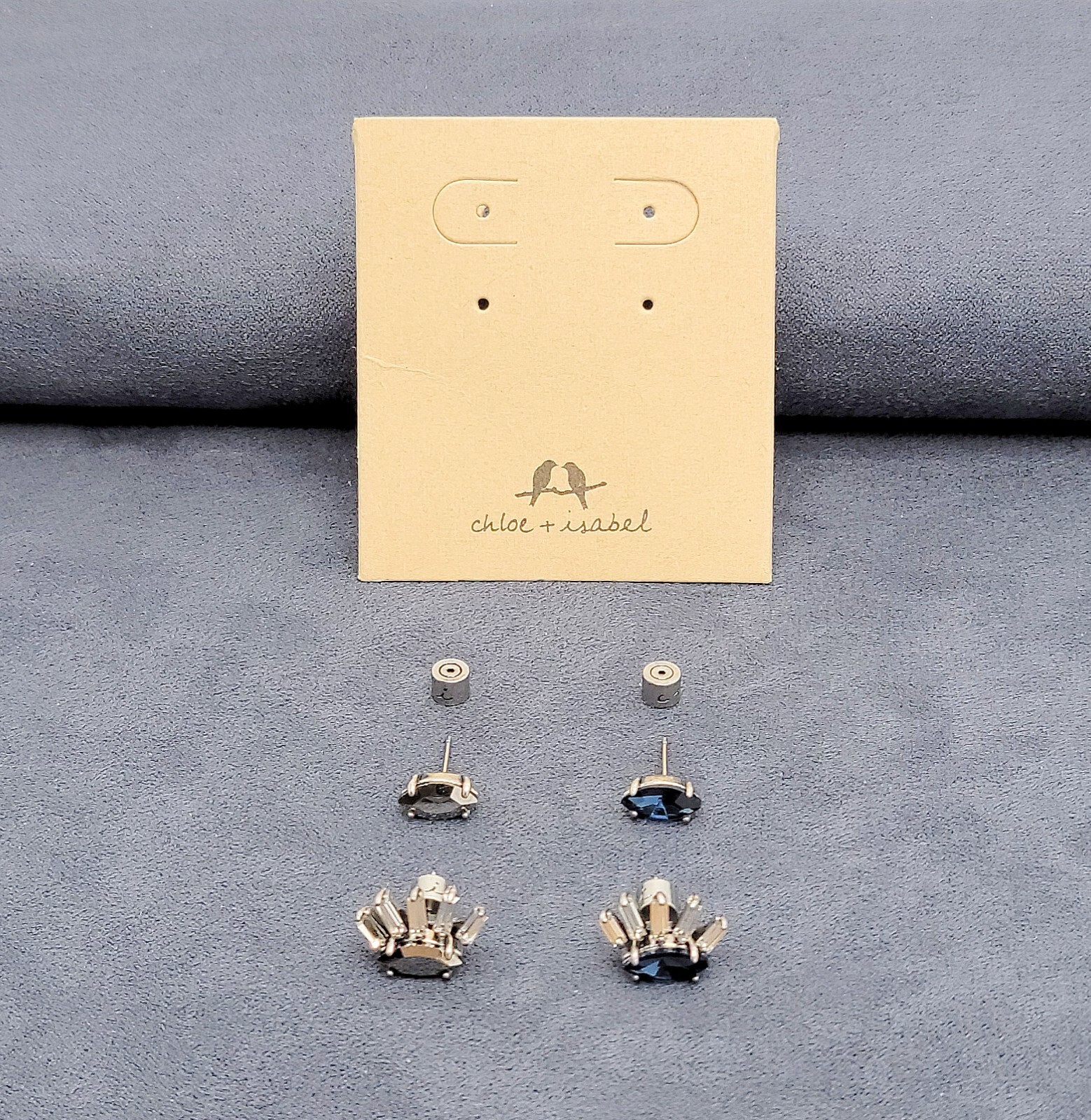 Chloe + Isabel Convertible “Eyelash” Stud Earring Set – Branded Bag & holder