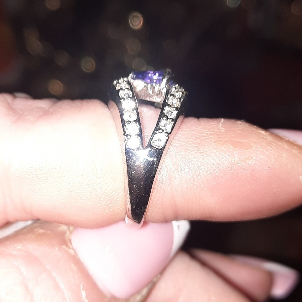 Heart purple amethyst faux gemstones ring silvertone size 5 US cocktail