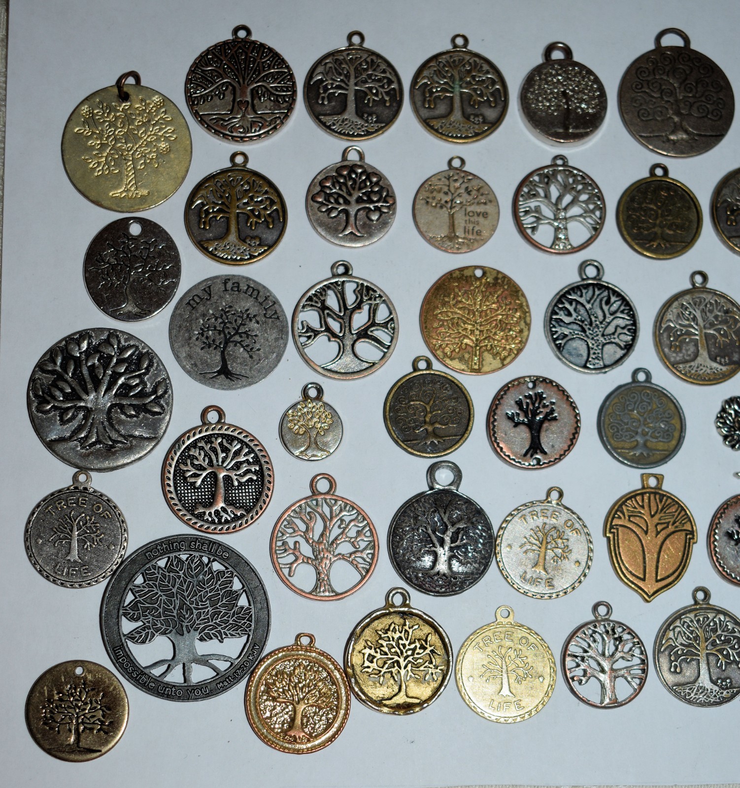 133i. 57 x “TREE OF LIFE” MIXED METALS, PENTANTS, CHARMS, FAMILY NOVELTY JEWELRY