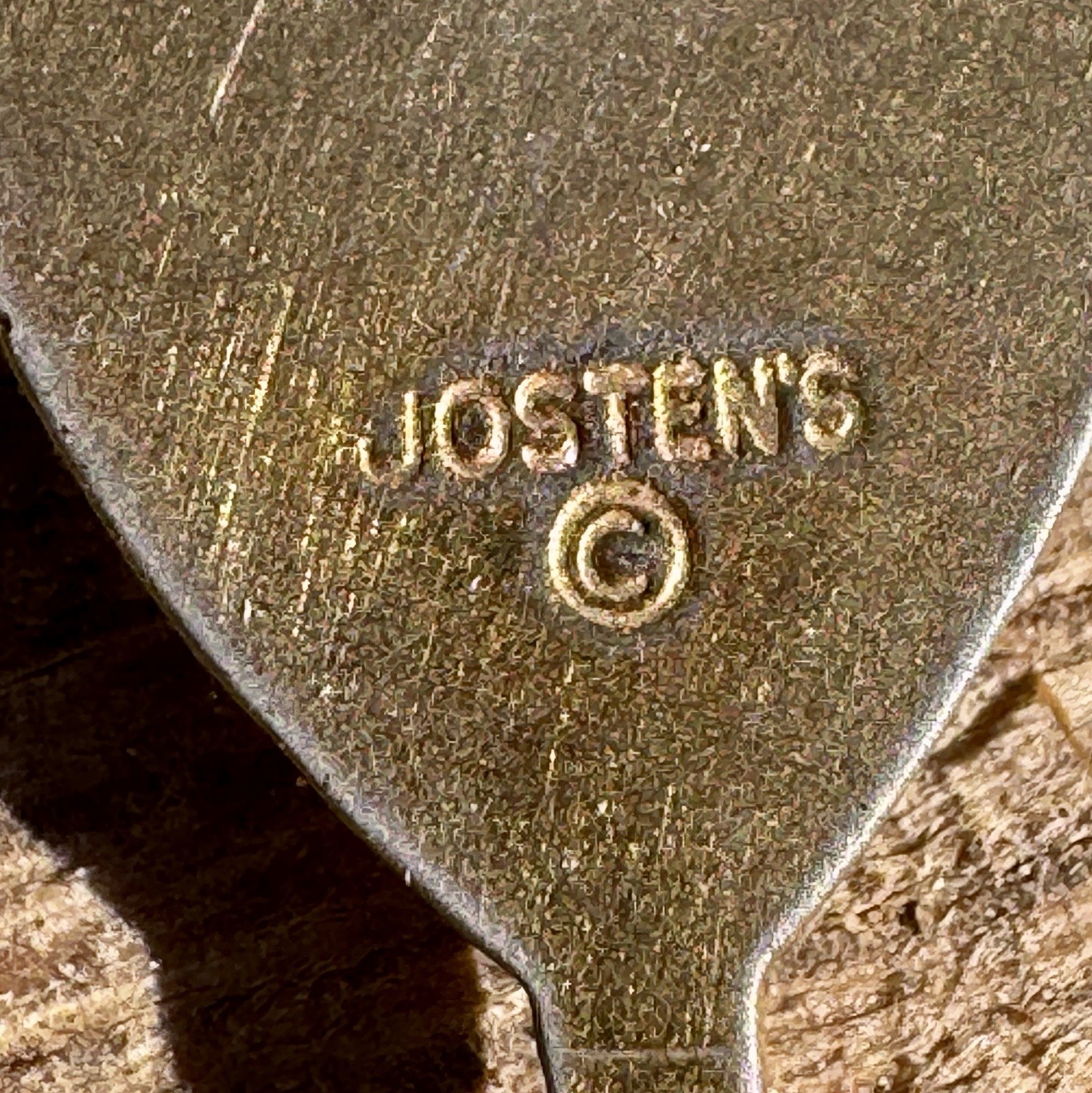 1986 Jostens Pendant Charm High School Senior Navy Blue Cream Gold tone