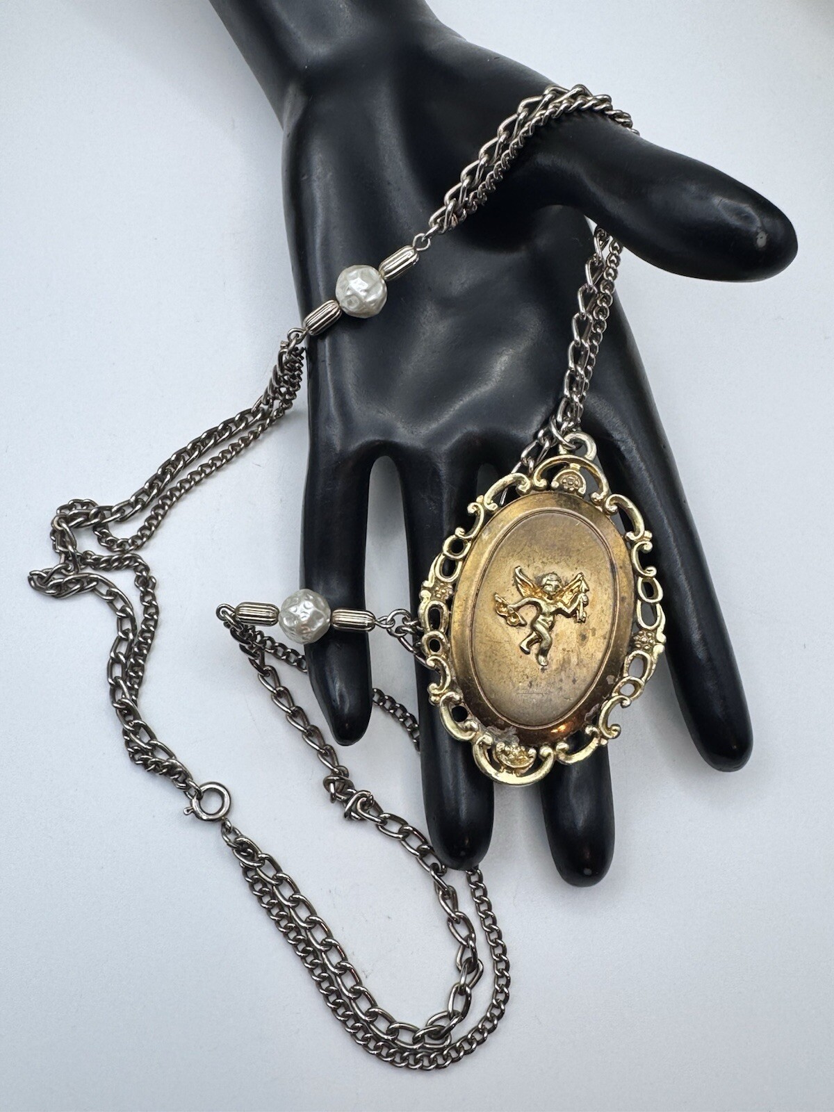 Vintage Winged Angel Cherub & Dendritic Agate Pendant Gold Tone Whit Faux Pearls