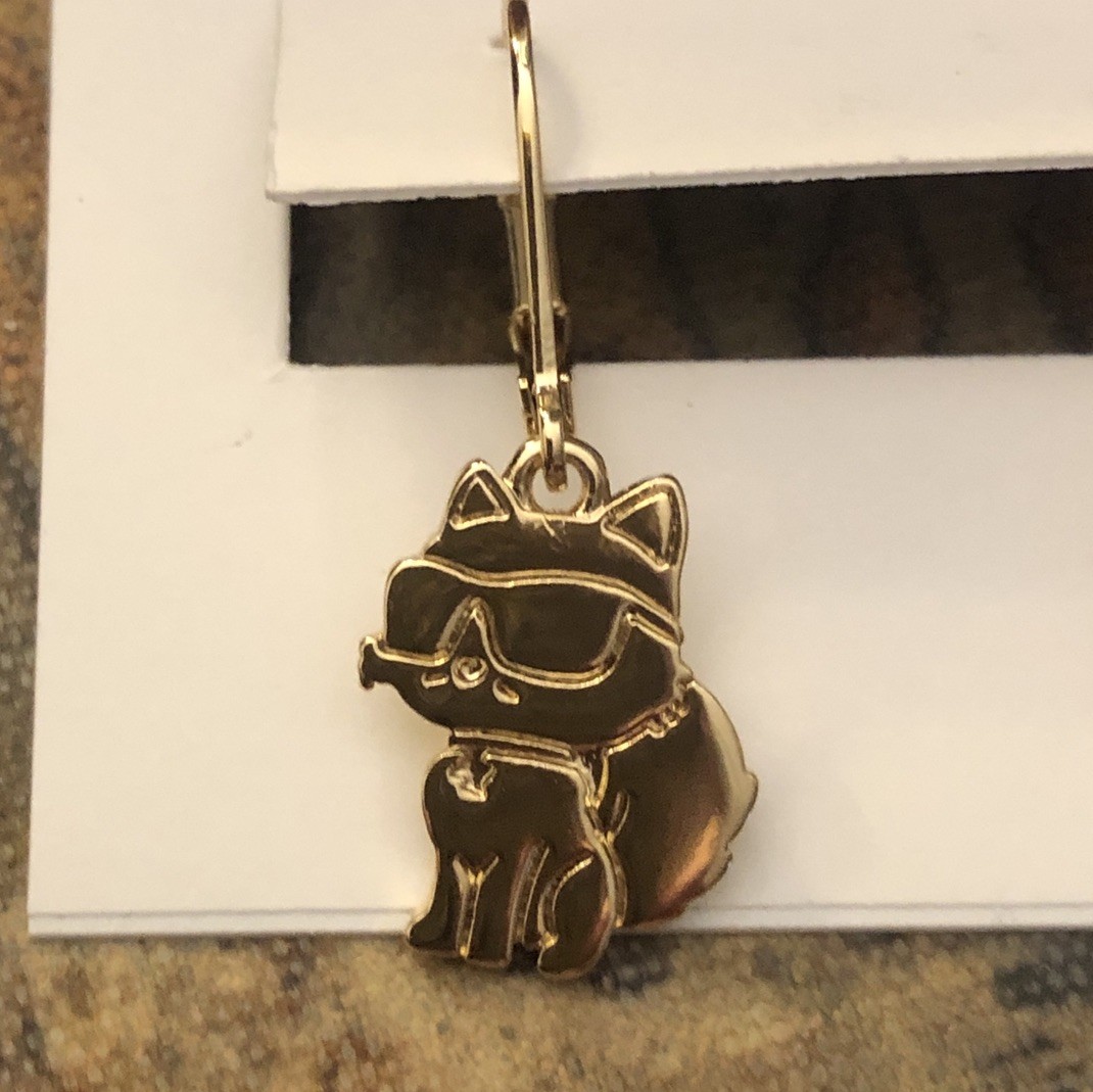 Karl Lagerfeld Polished Gold Tone Choupette Wearing Sunglasses Drop Earrings NWT