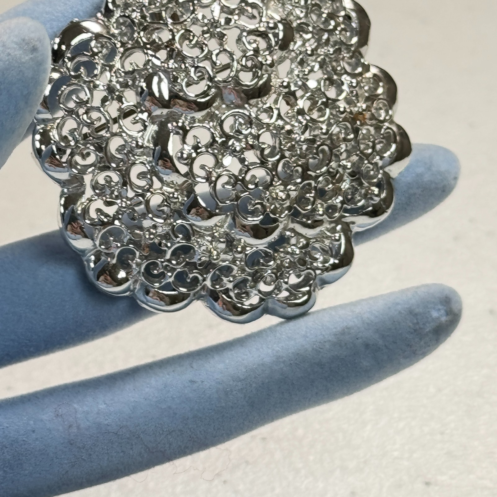 Vintage Silver Tone Filigree Round Brooch Openwork Scalloped Edge MCM Pin