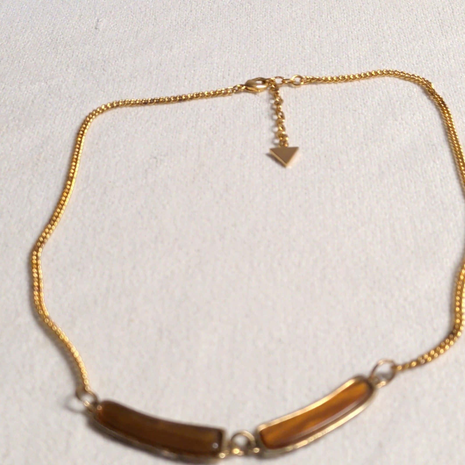 Gold Tone Metal Box Chain Necklace Triangle Pendant Adjustable Lobster Clasp