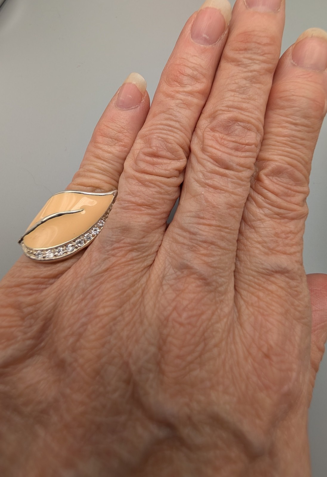 AF Design 925 Sterling Silver Cream Enamel CZ Leaf Ring Size 5 11.26g