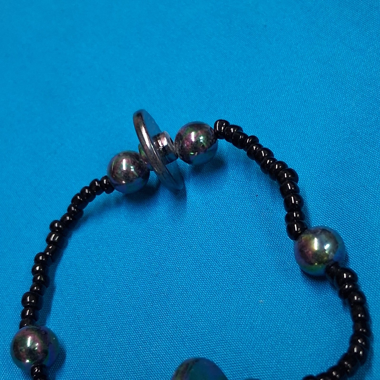 Vintage Black Channel Set Bead Purple Iridescent Accent Stretch Bangle Bracelet