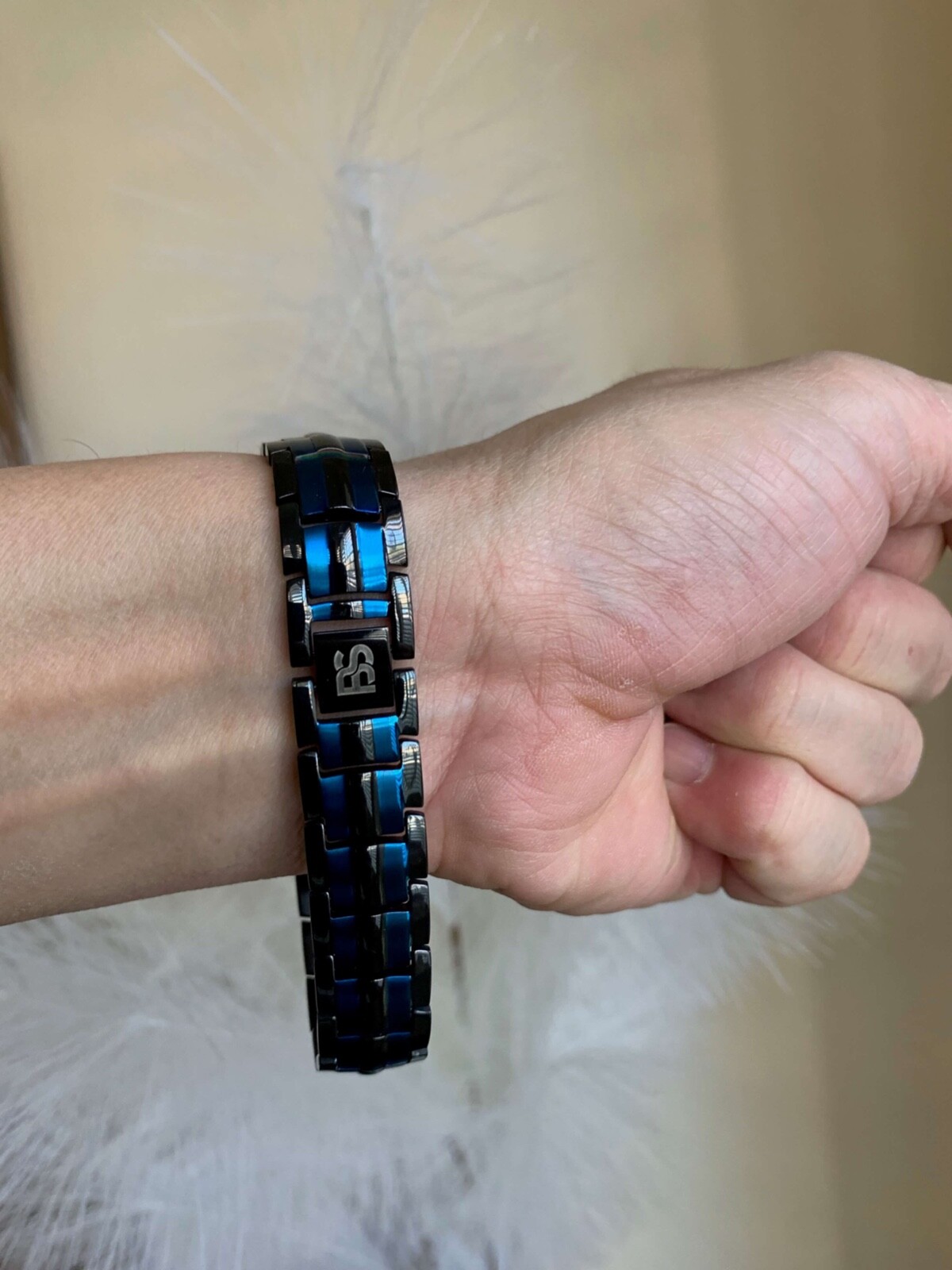 Magnetic Therapy Bracelet men women Arthritis Pain Relief Balance Energy